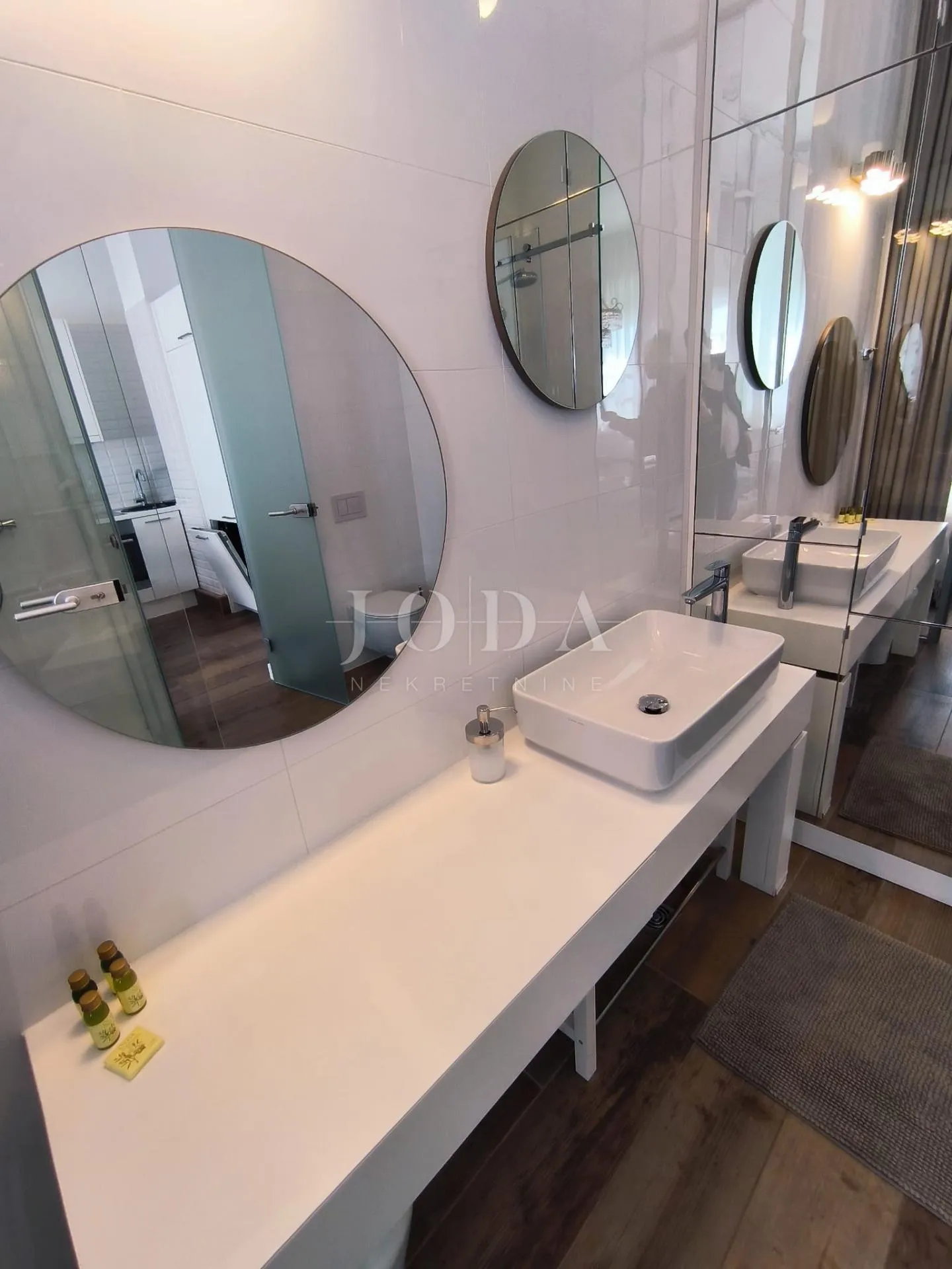 opatija, 5 luksuznih apartmana u centru - slika 17