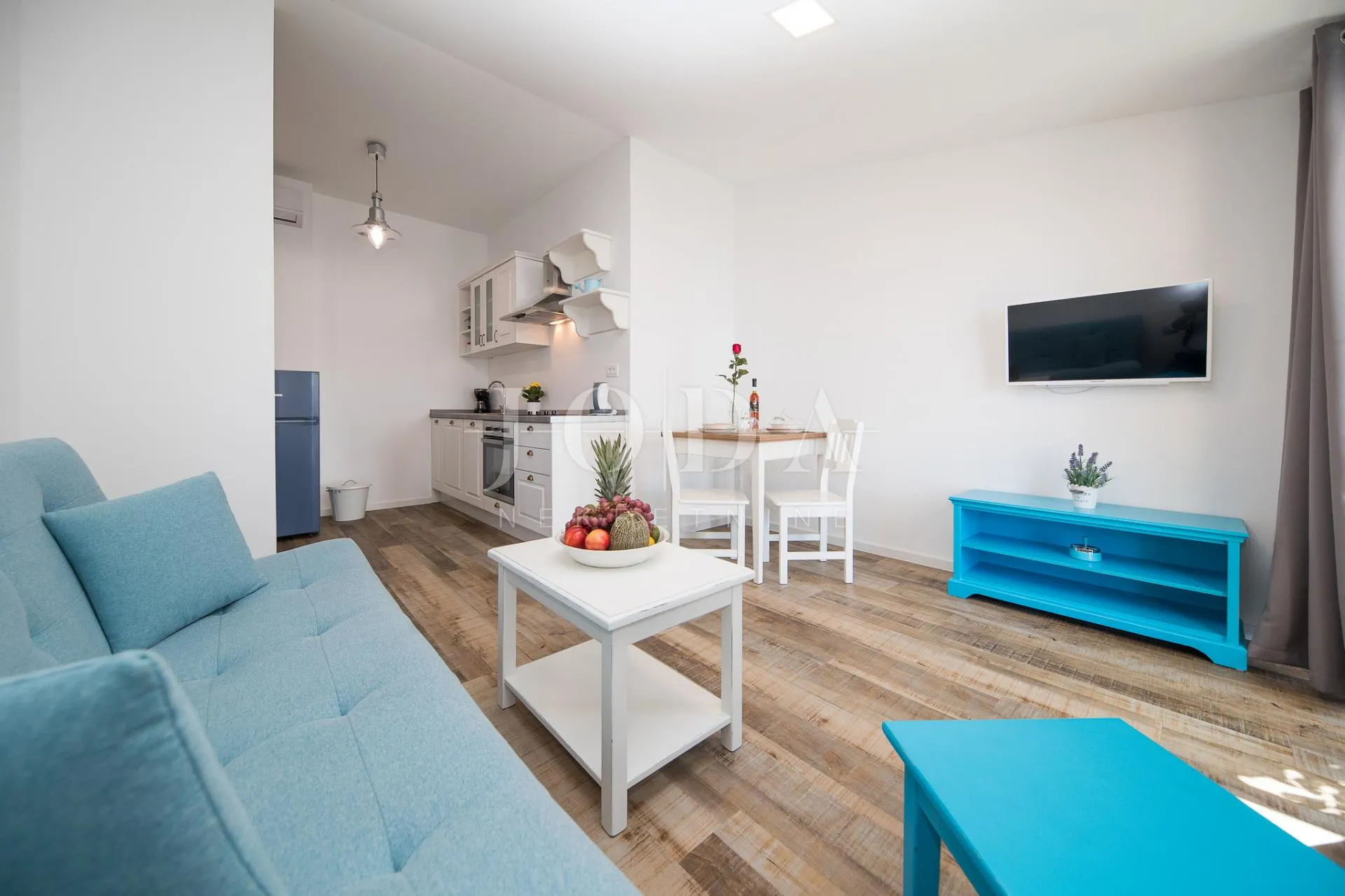 crni mol penthaus dva apartmana - slika 28