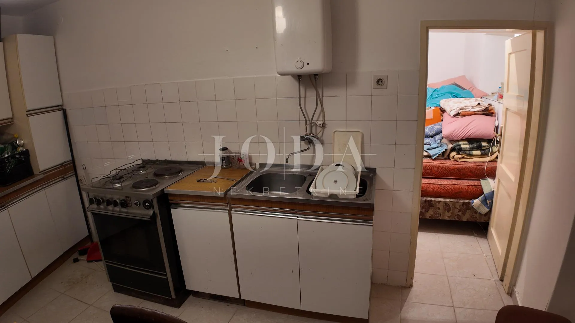 selce kuća u samom centru - slika 23
