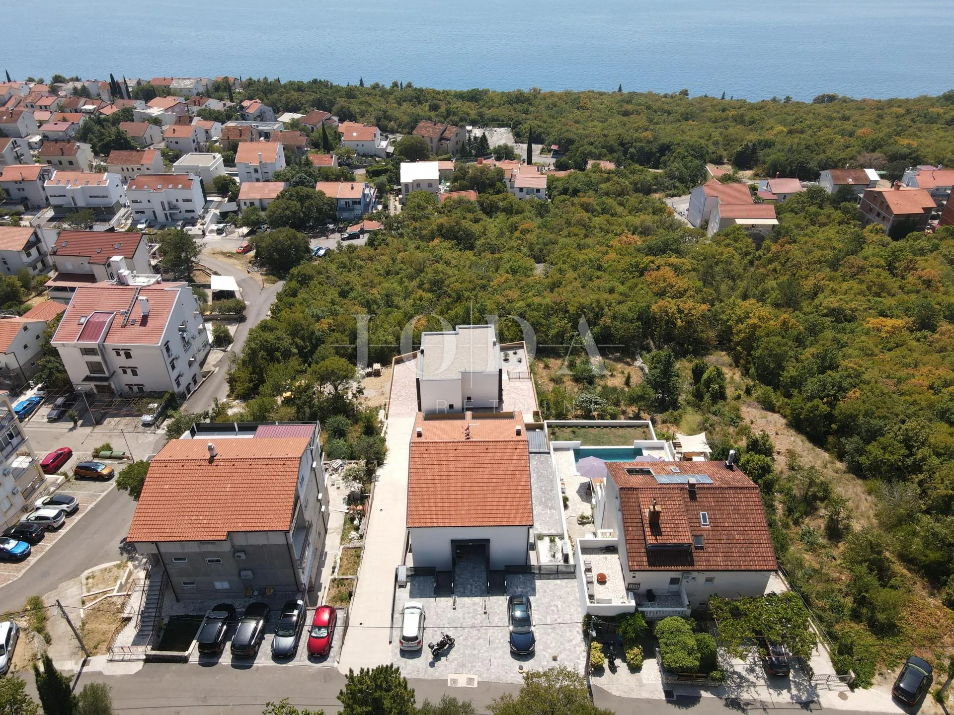 dramalj dvoetažni apartman u novogradnji - slika 1