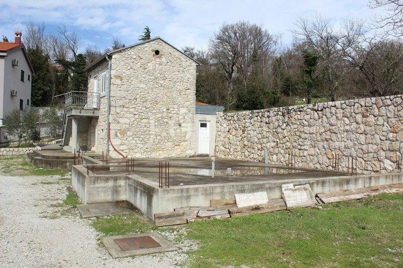grižane, kamena kuća sa okućnicom 1200m2 - slika 3