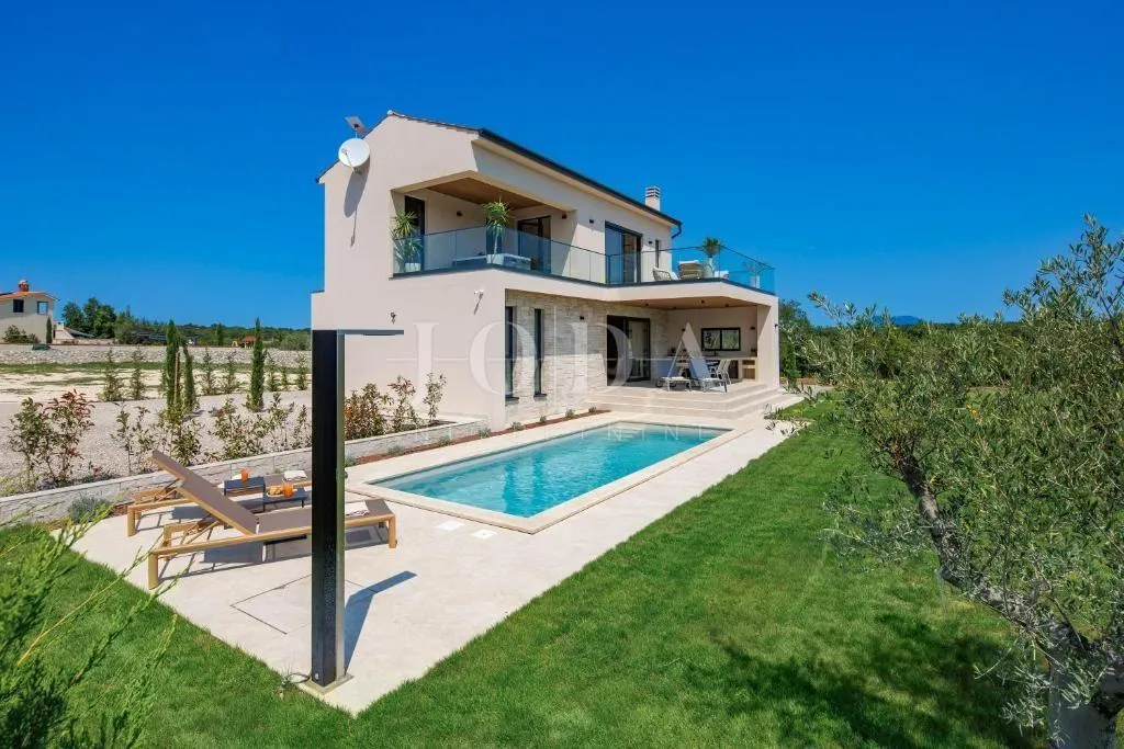 labin, okolica, moderna villa s bazenom i privatnim wellnessom - slika 9