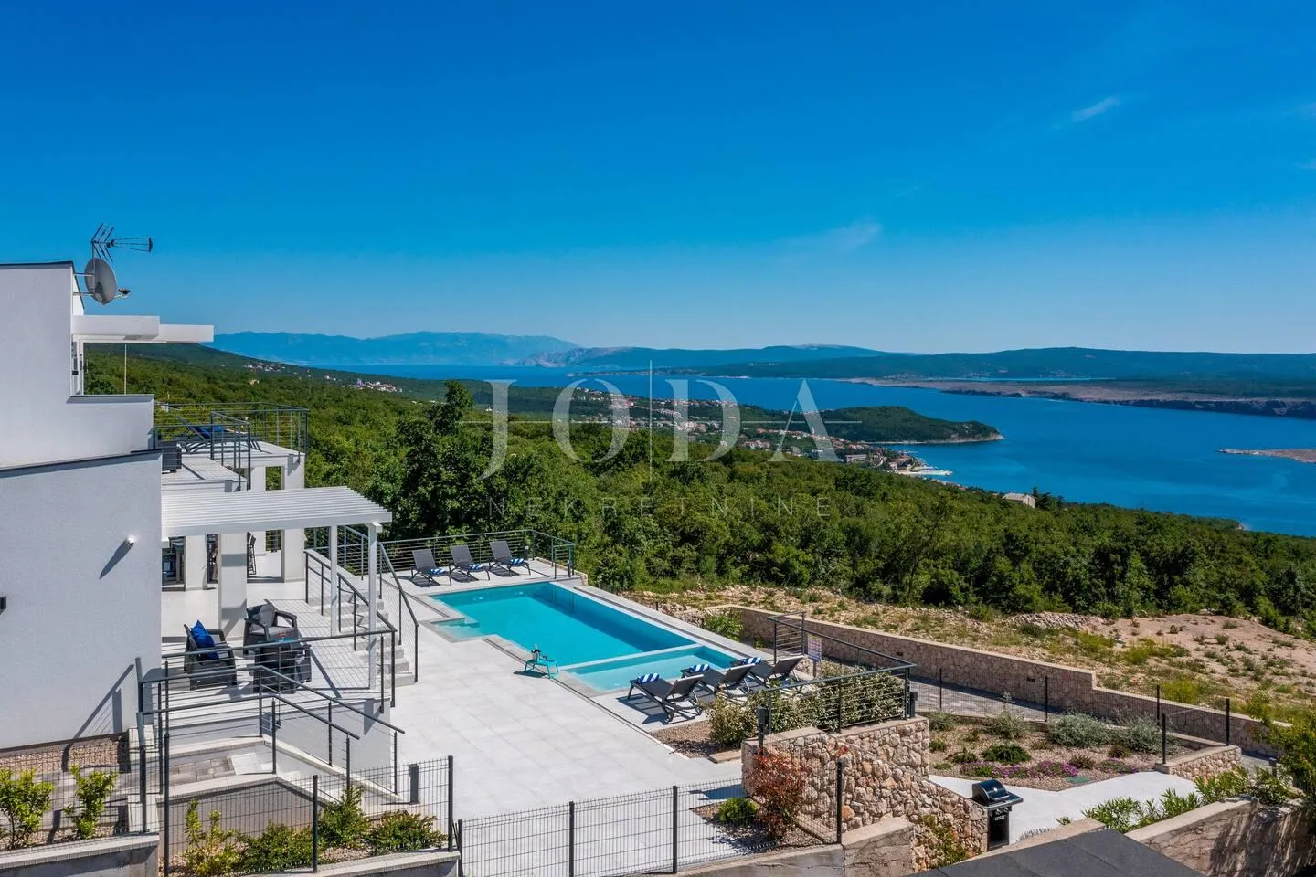 šmrika kuća s panoramskim pogledom - slika 2