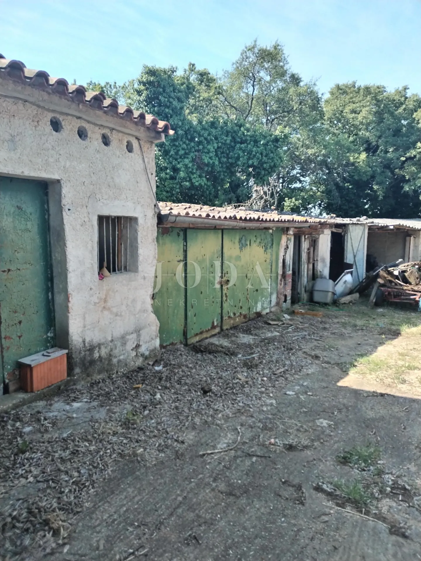 pula, okolica, građevinsko zemljište sa postojećim objektom - slika 2