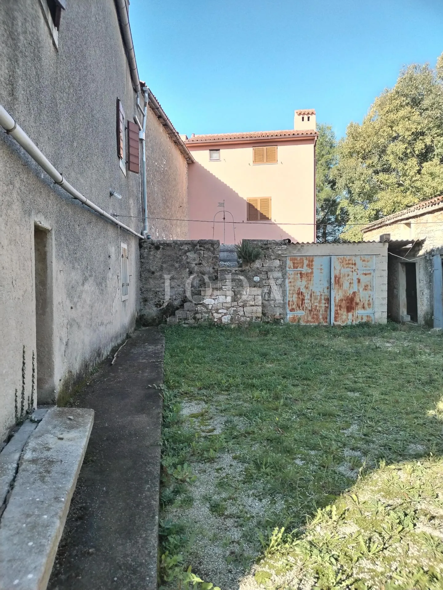 marčana, okolica, kuća sa dvorištem u centru mjesta - slika 8