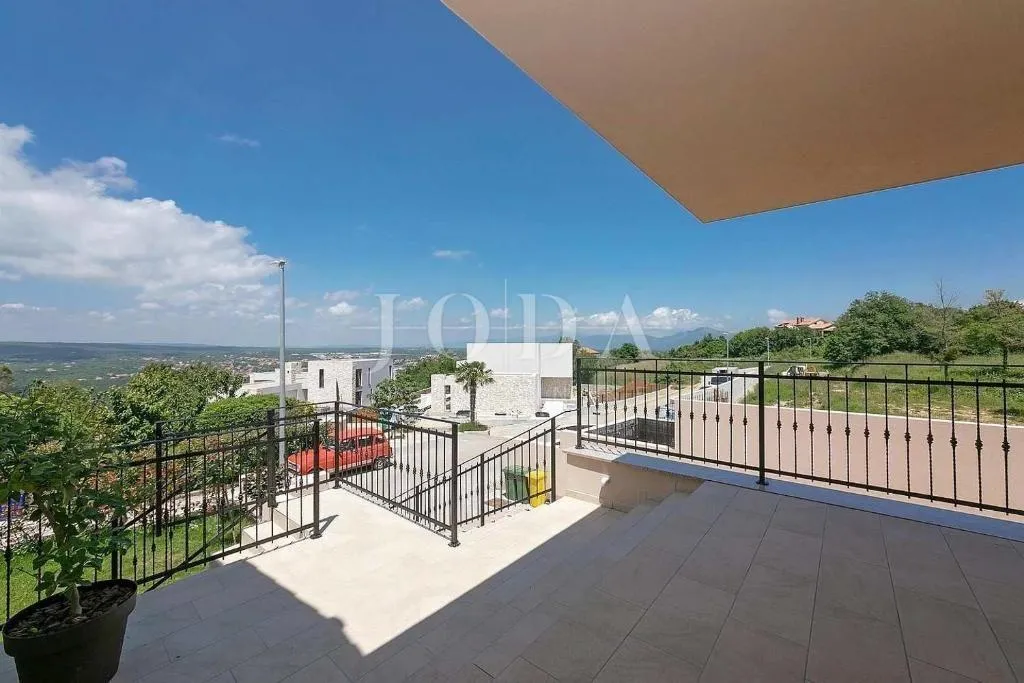 labin, villa sa bazenom na traženoj lokaciji - slika 11