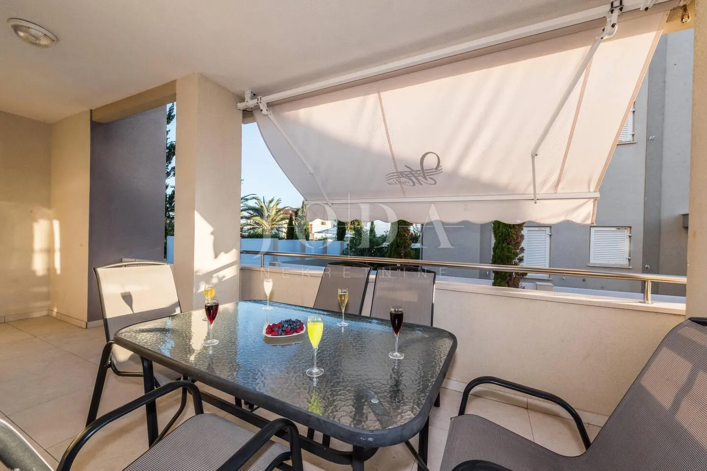 Novalja apartman 1. red do mora