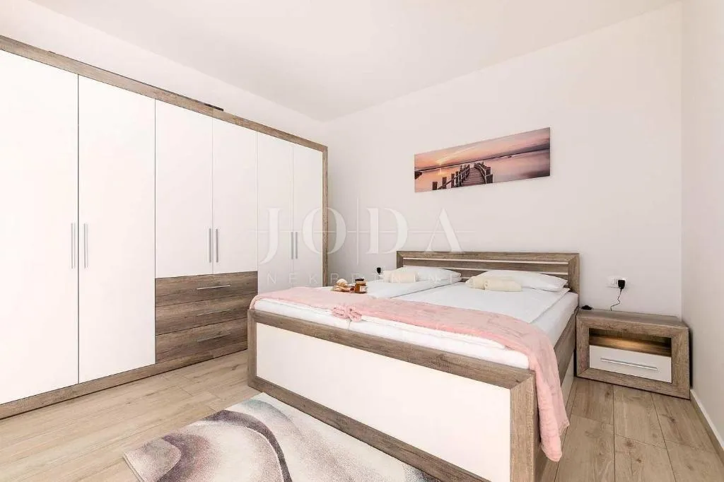 labin, villa sa bazenom na traženoj lokaciji - slika 24