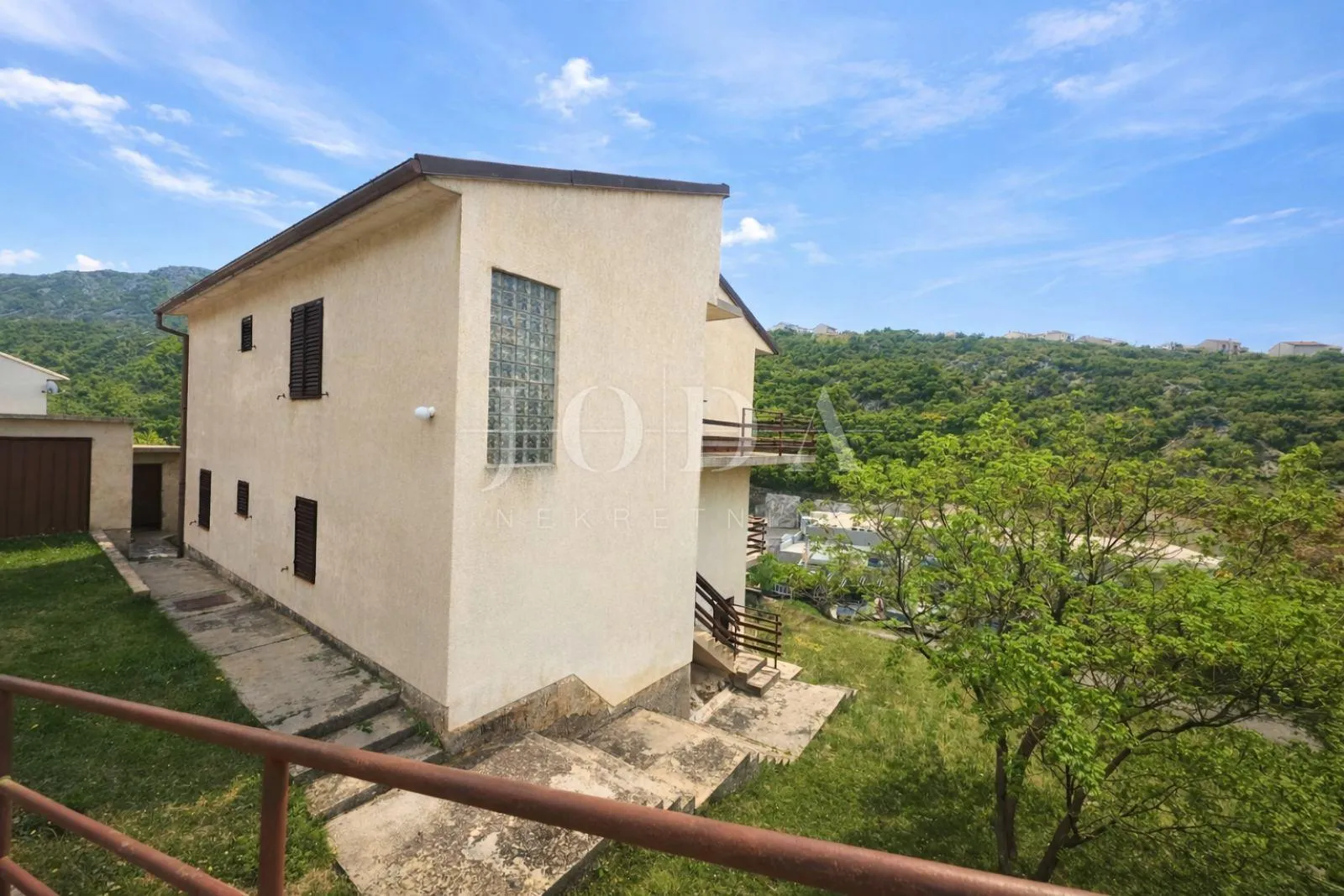 senj, kuća sa garažom - slika 4