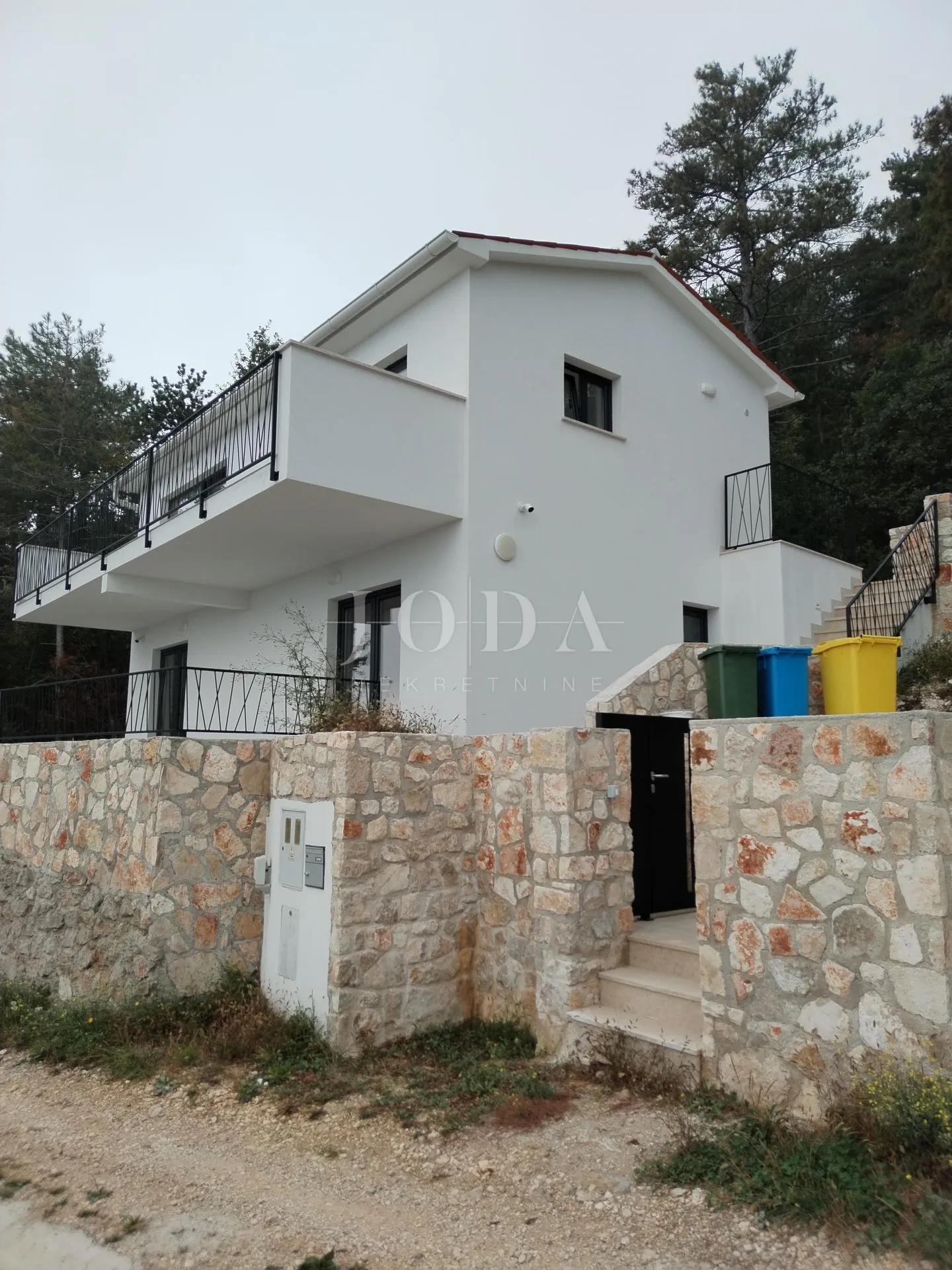 plomin, okolica, kuća sa pogledom na more - slika 1