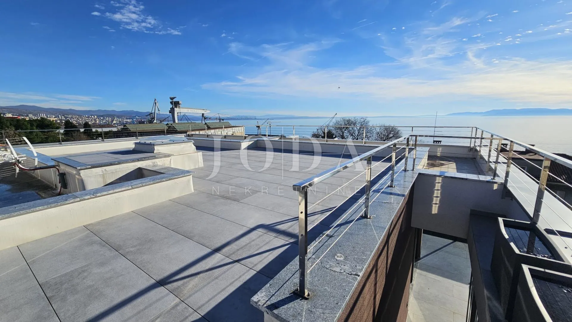 kantrida, luksuzni penthouse s panoramskom terasom i tri garažna mjesta - slika 13