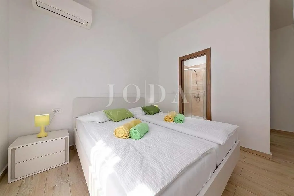 labin, villa sa bazenom na traženoj lokaciji - slika 29