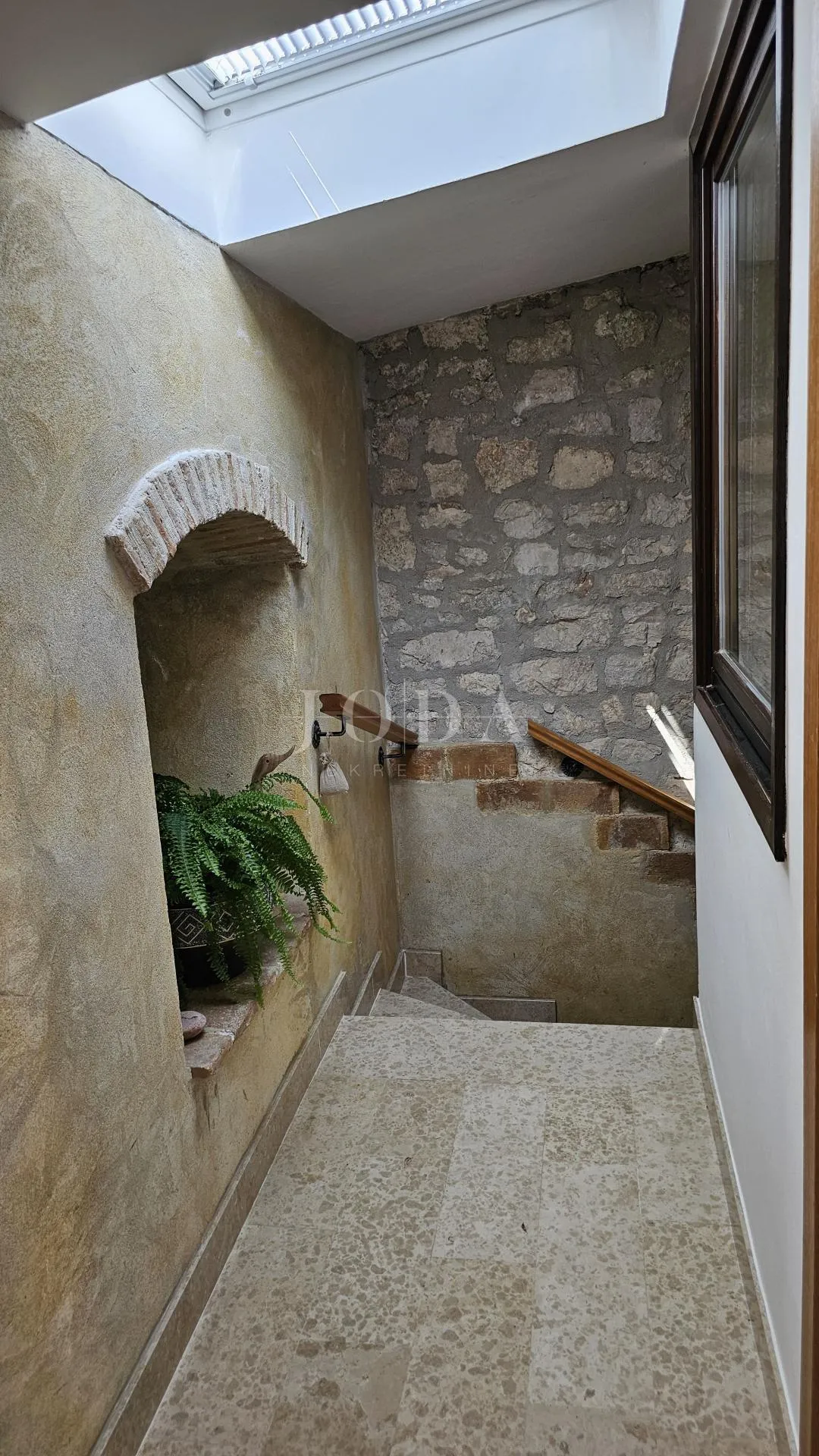 kuća u nizu sa 4 apartmana i balkonom,vrsar centar - slika 34