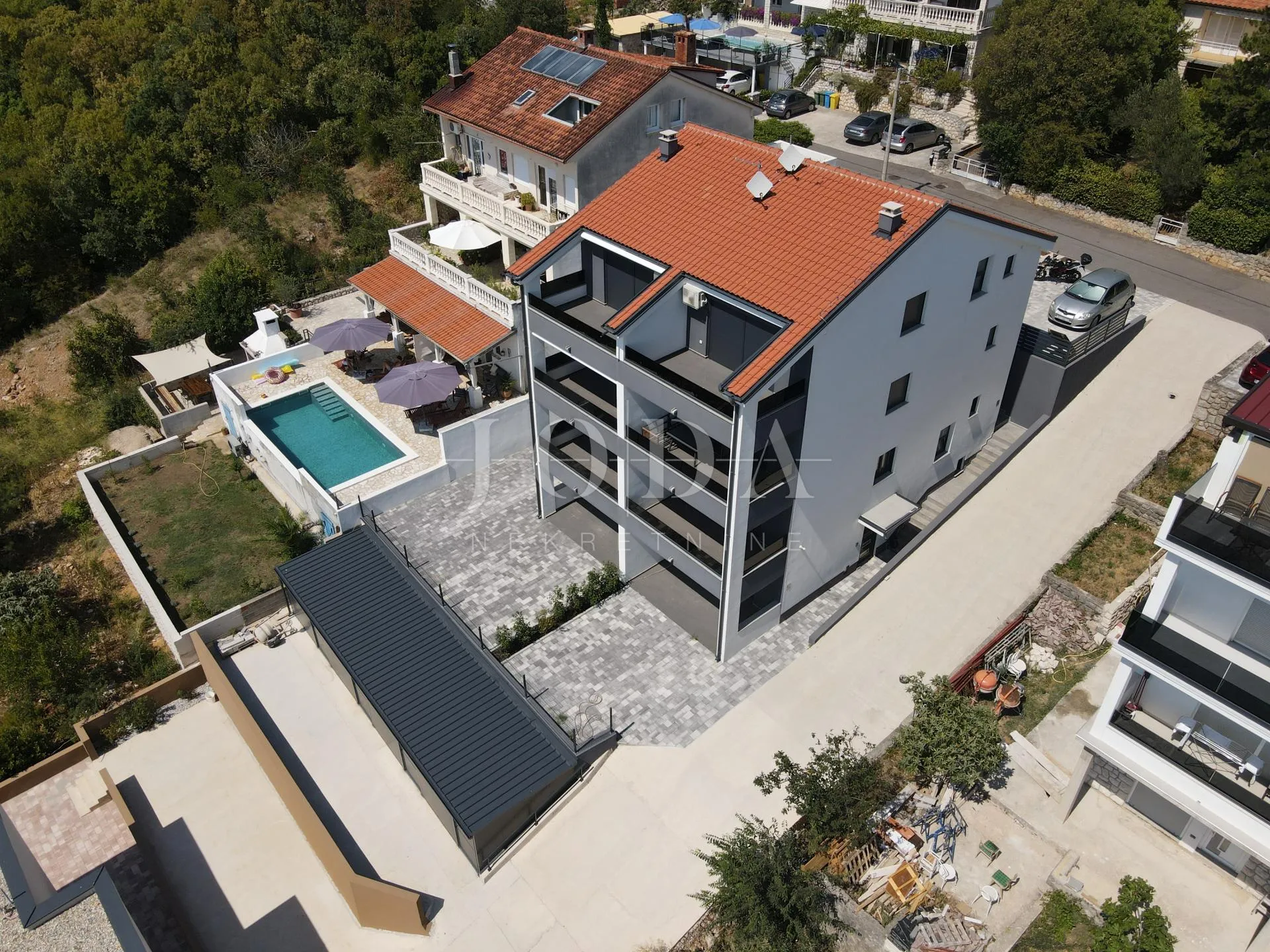 dramalj dvoetažni apartman u novogradnji - slika 13