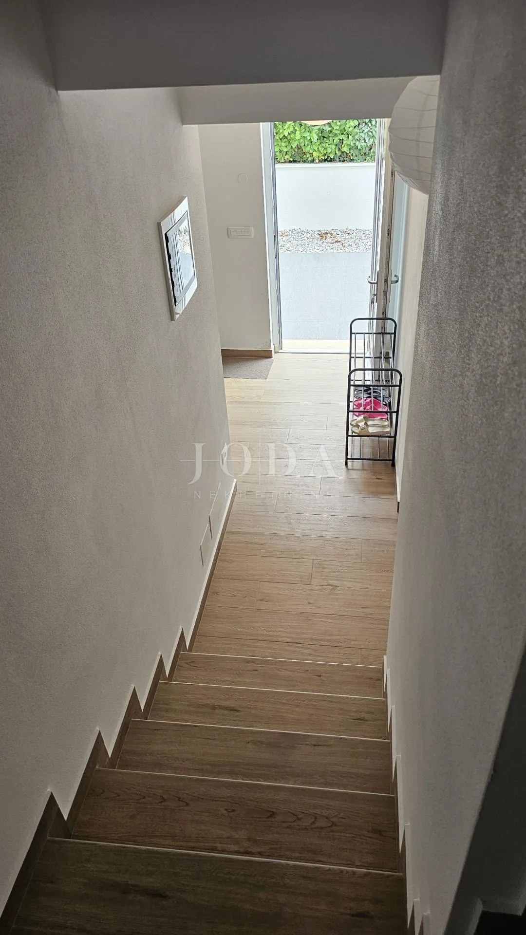 popust novogradnja kuća sa bazenom,novigrad okolica - slika 3