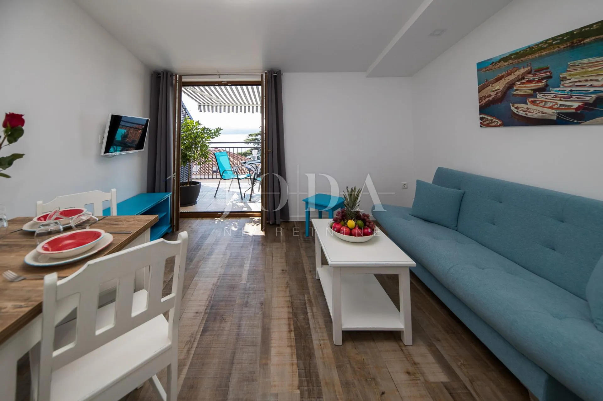 crni mol penthaus dva apartmana - slika 24