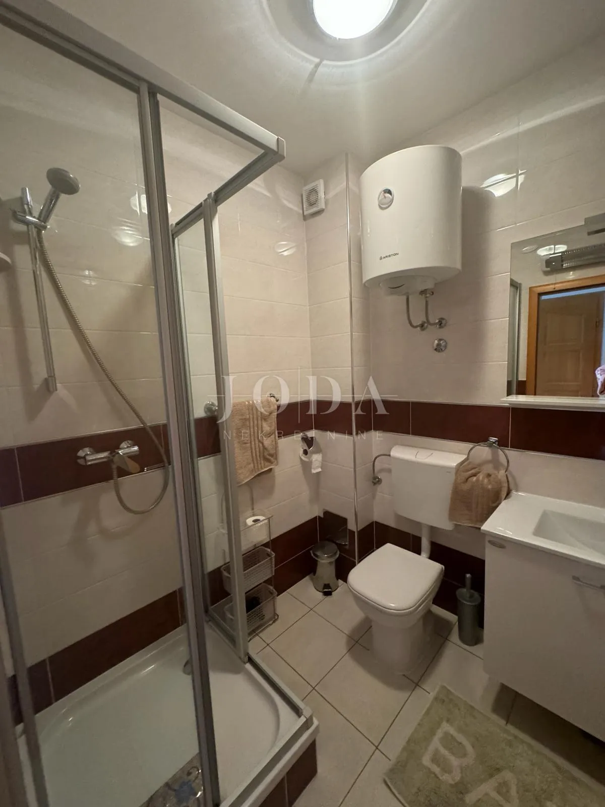 apartman 200m od mora na pagu - slika 8