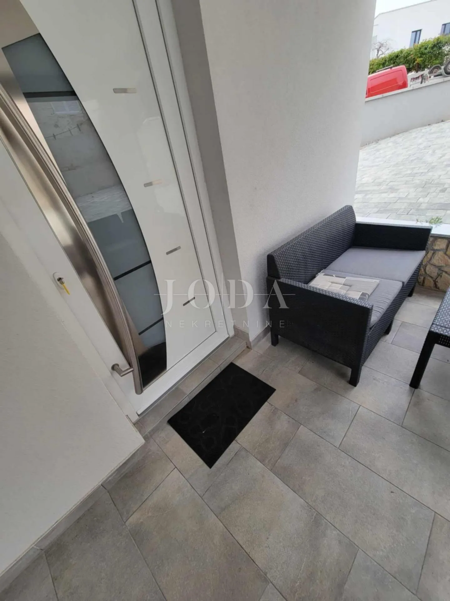 šilo kuća sa 3 apartmana - slika 29