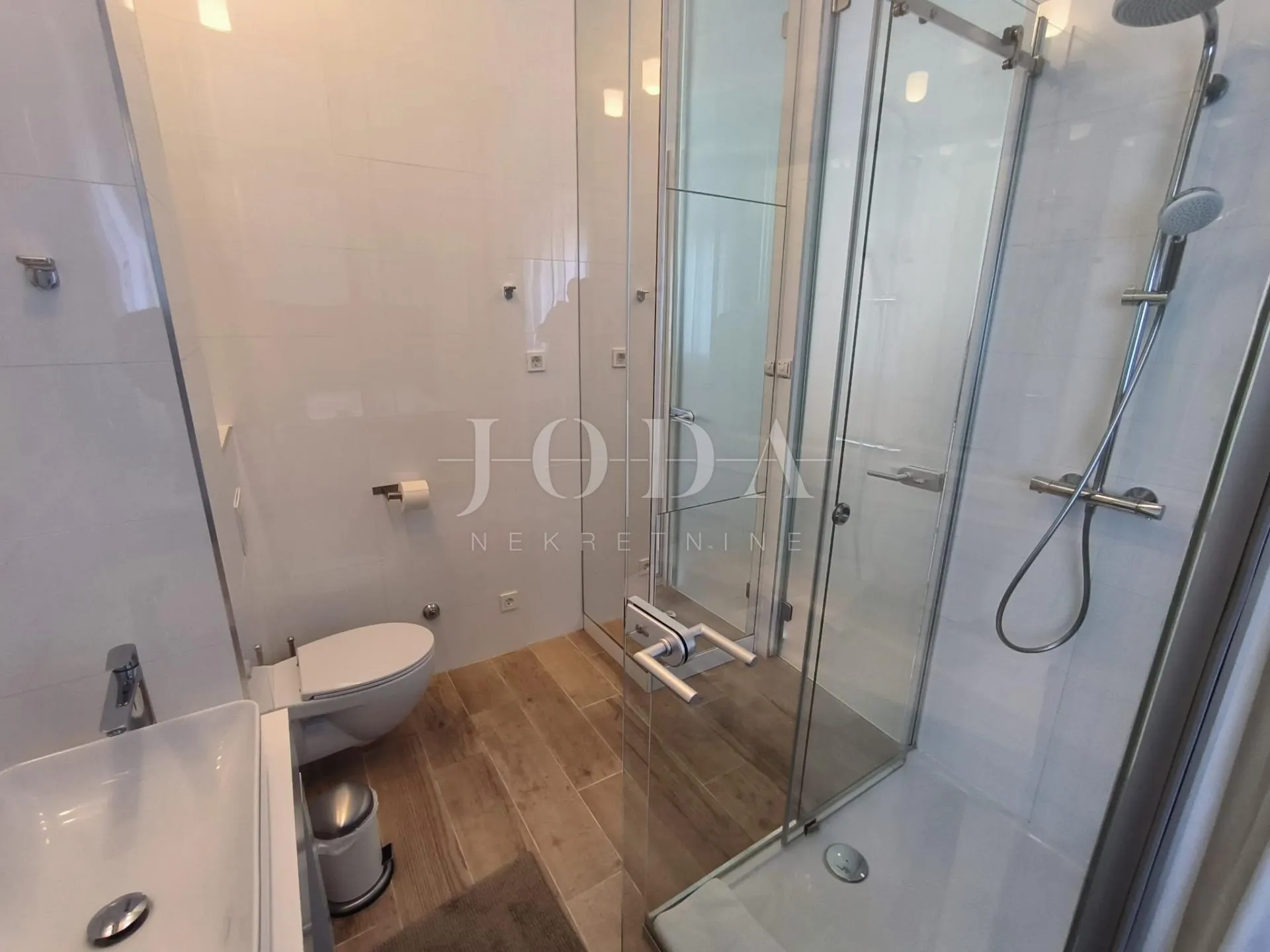 opatija, 5 luksuznih apartmana u centru - slika 4