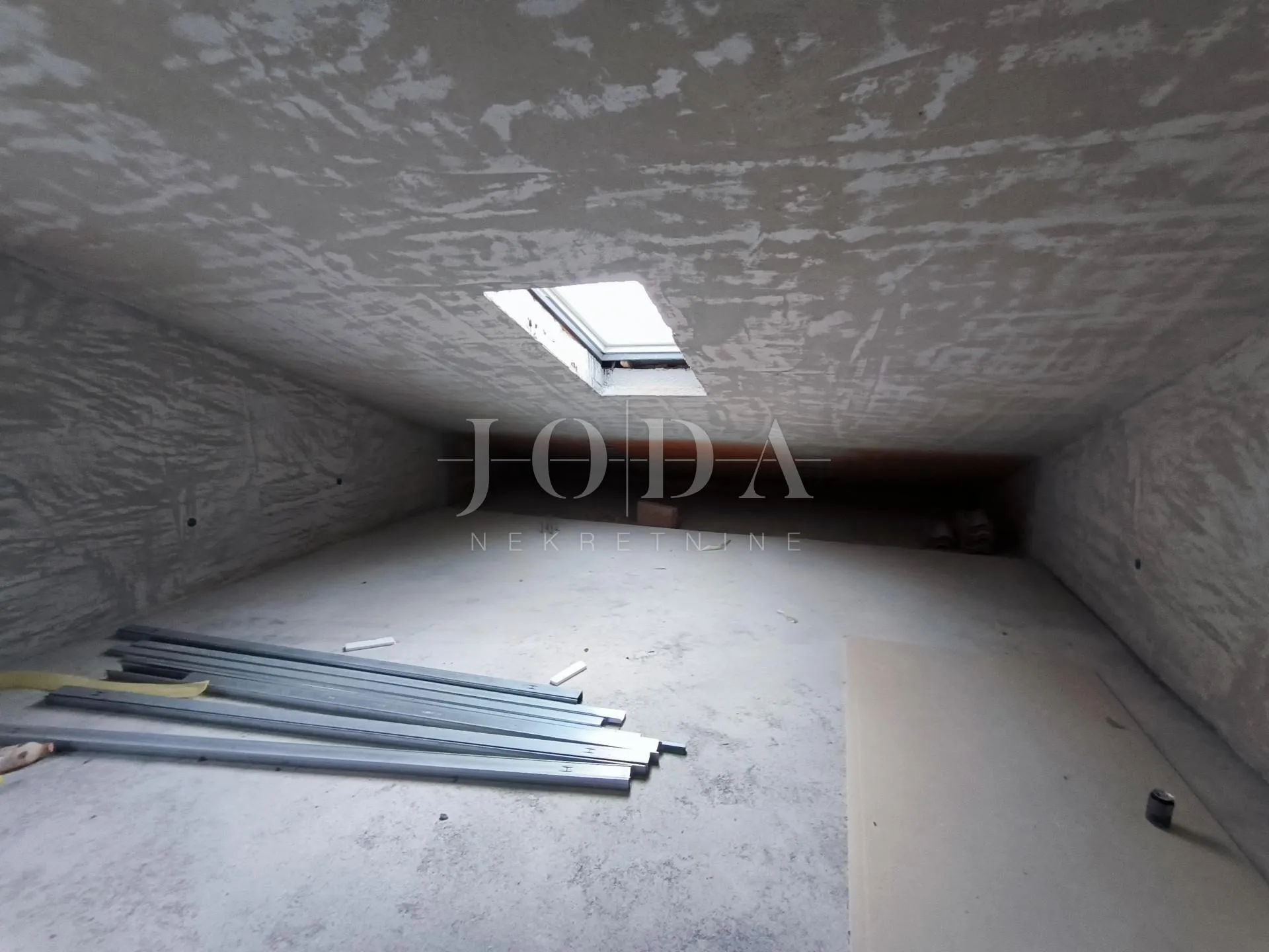 senj-bunica apartman u potkrovlju - slika 3