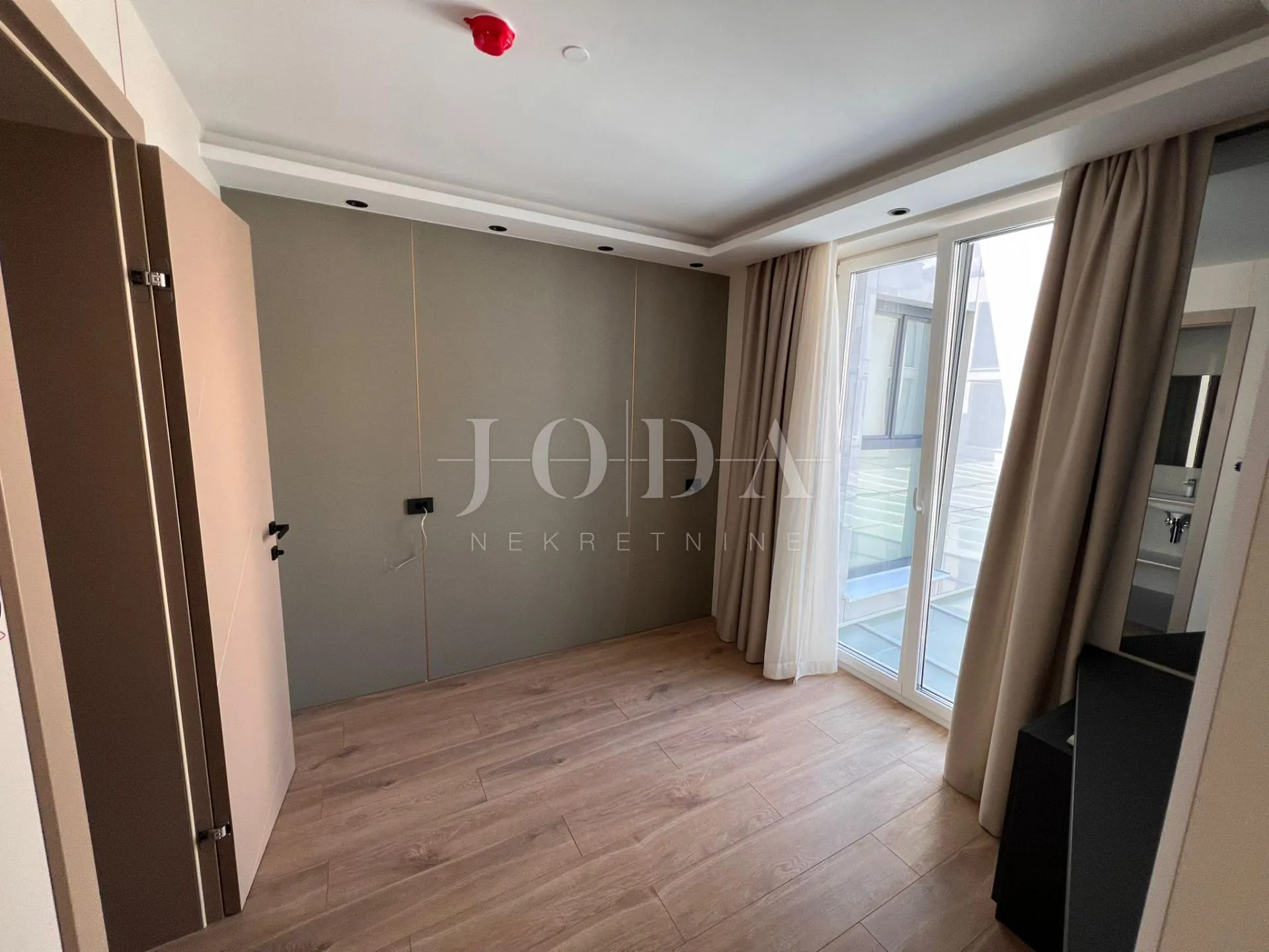 apartman 12 - slika 3