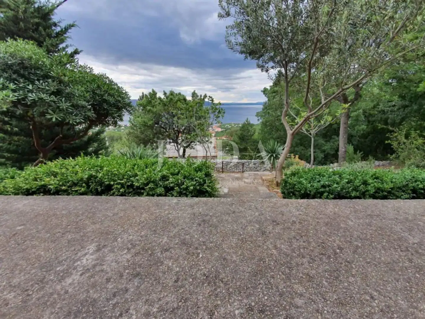 klenovica, apartmanska kuća sa prekrasnim pogledom - slika 10