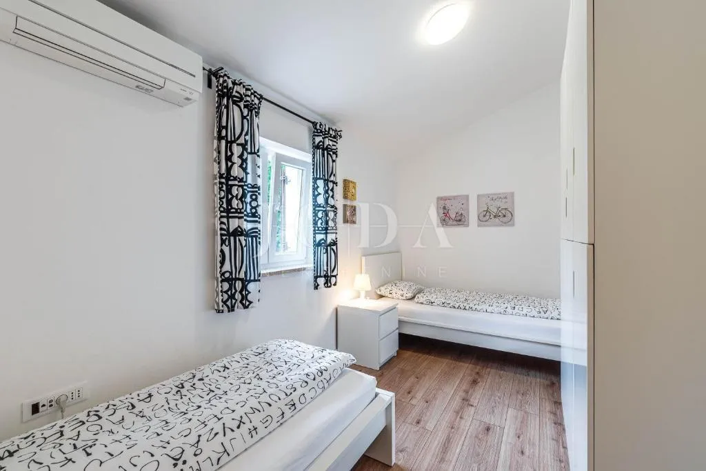 labin, okolica, šarmantna istarska villa - slika 33