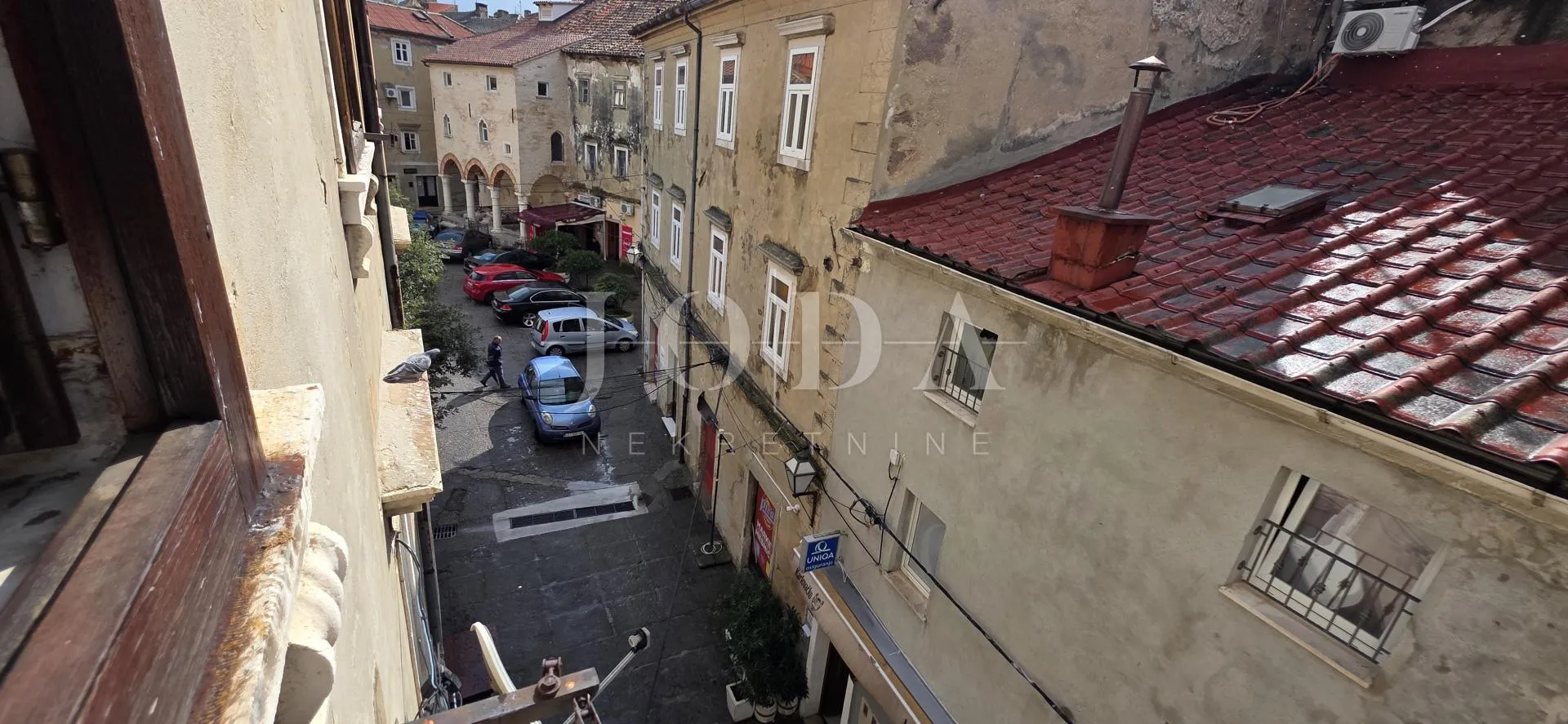 apartman senj prvi red do mora centar 42 m2 - slika 11