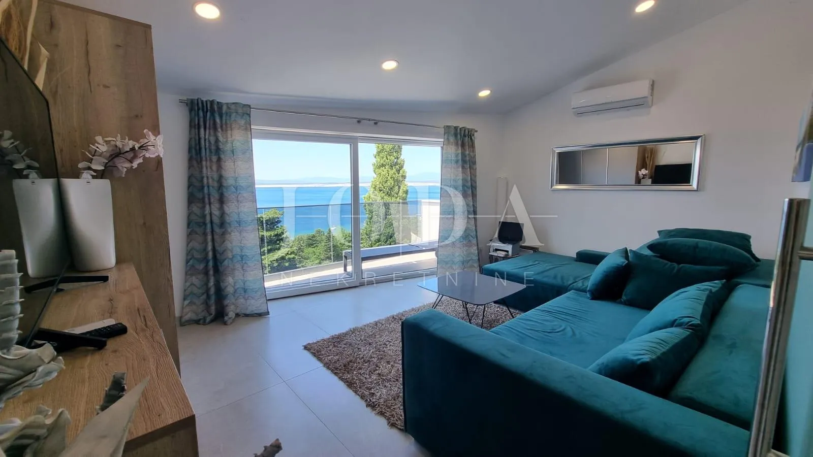 crikvenica, kuća sa osam apartmana - slika 16