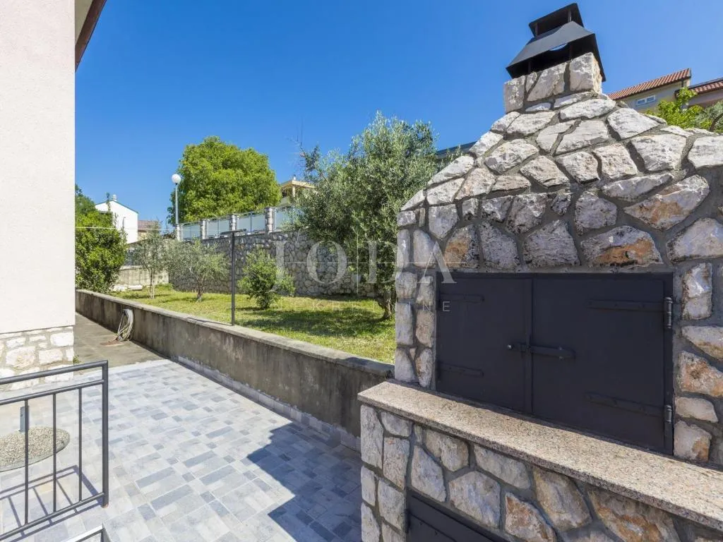 novi vinodolski, kuća u blizini centra i mora - slika 23