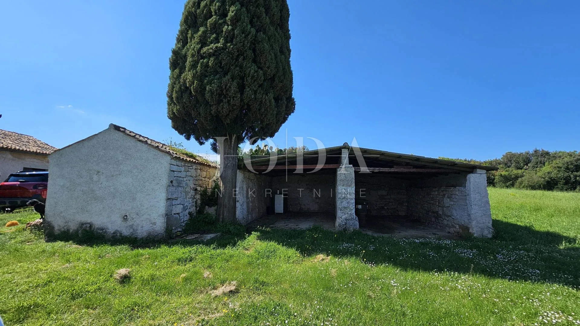 popust dvojna kuća na zemljištu od 5.000m2,rovinj okolica - slika 14