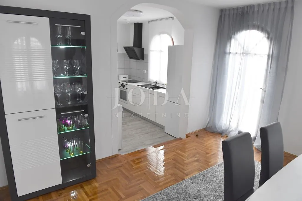 klenovica, samostojeća kuća sa bazenom! - slika 25