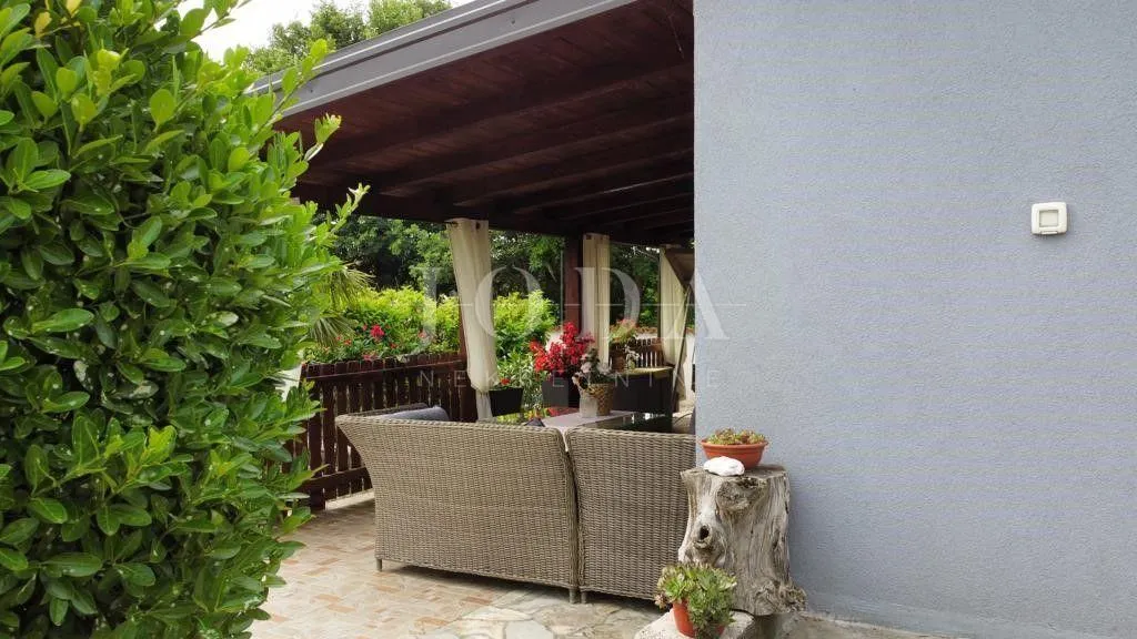 apartmanska kuća - slika 5