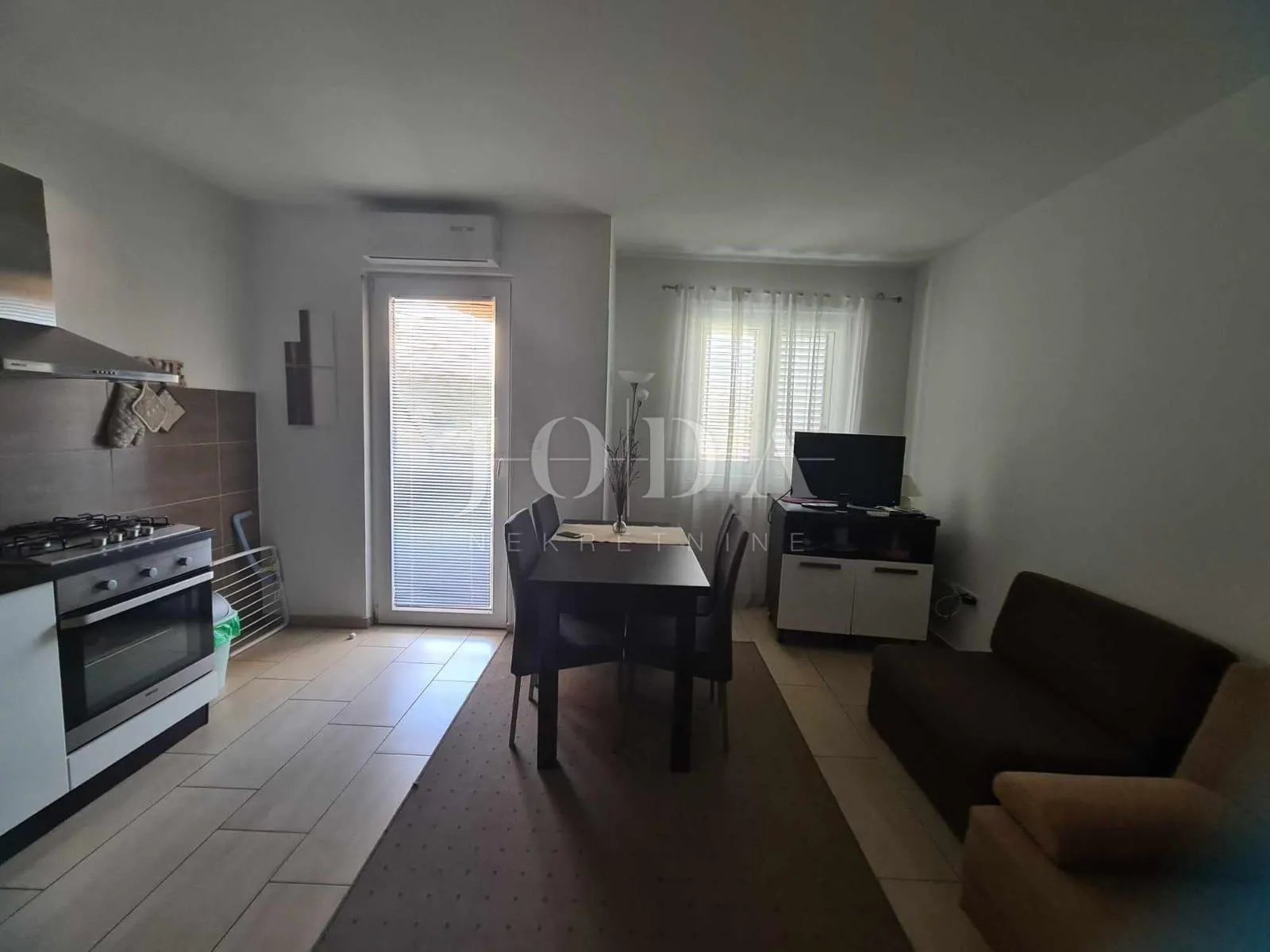 apartman 200m od mora na pagu - slika 12