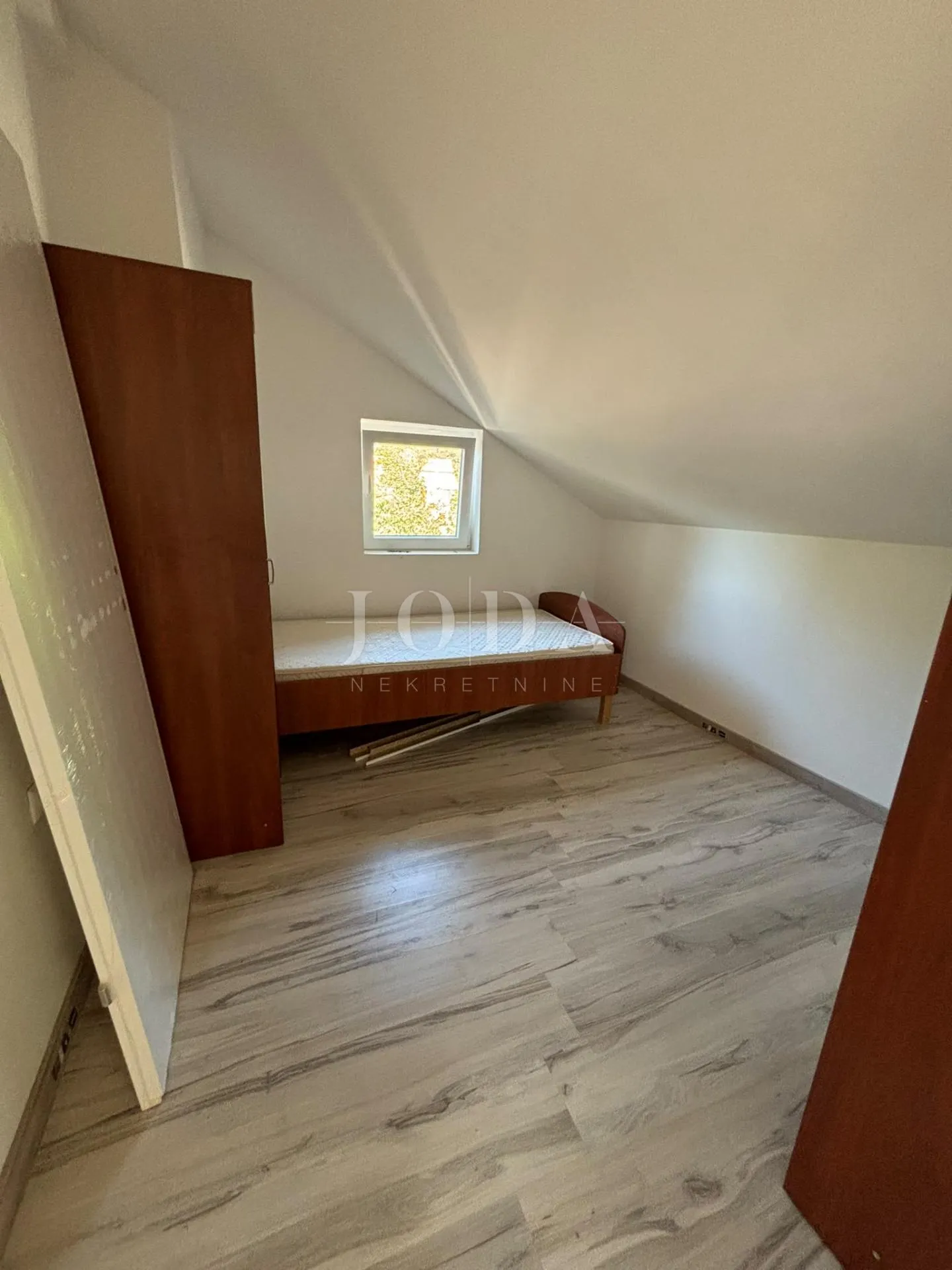 klana, etaža kuće - slika 25