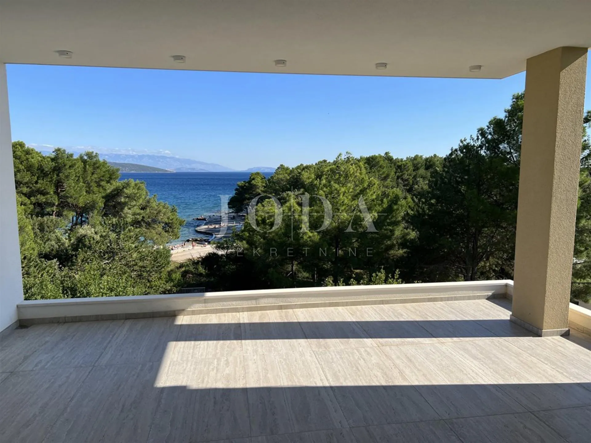 Krk - penthouse s pogledom na more i krovnom terasom