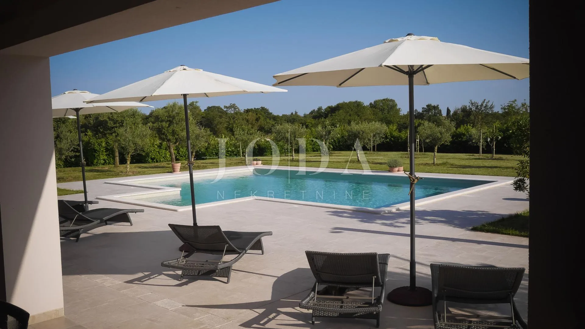 svetvinčenat, okolica, prekrasna villa sa bazenom - slika 15