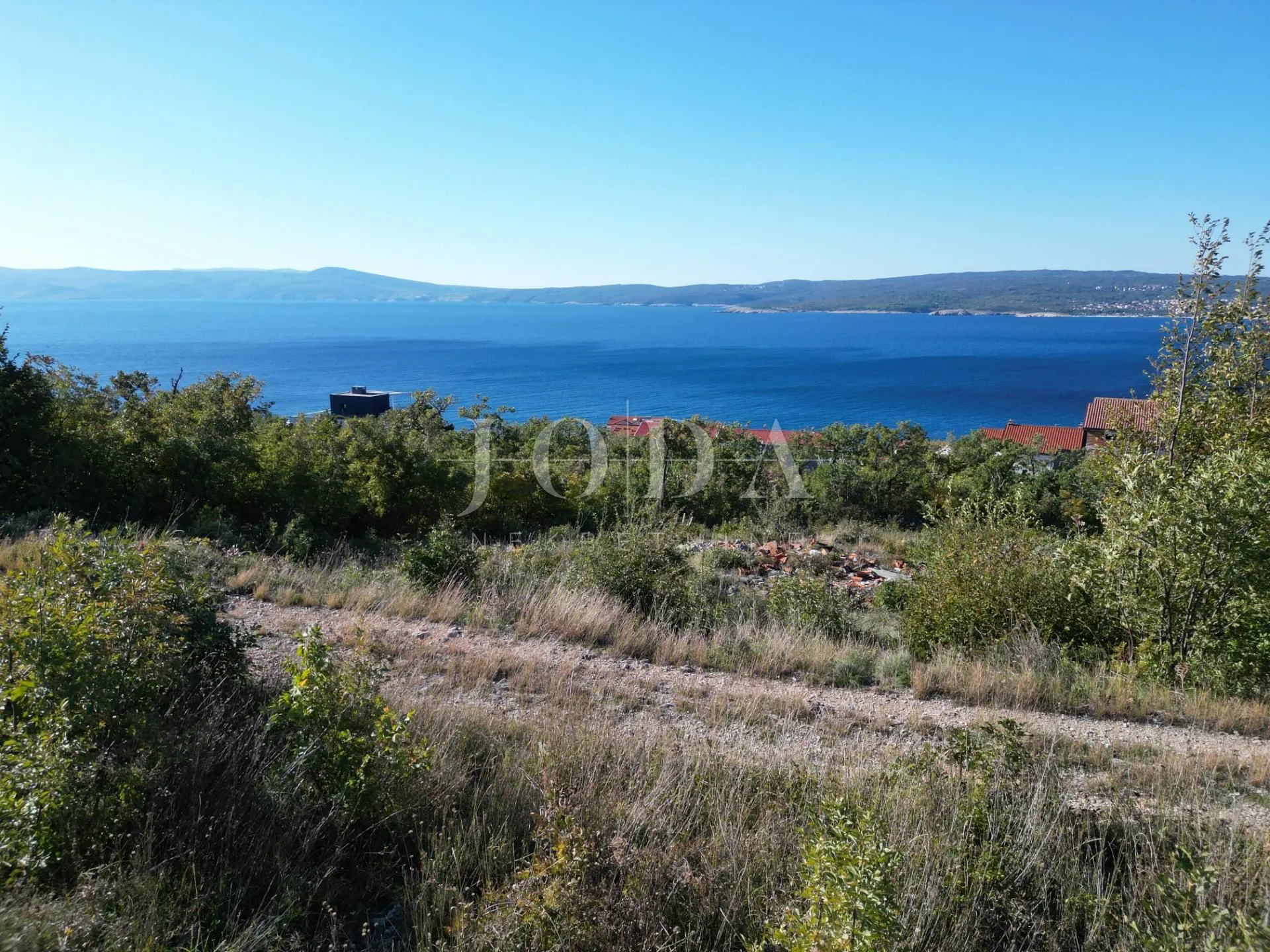 Crikvenica teren s pravomoćnom građevinskom dozvolom