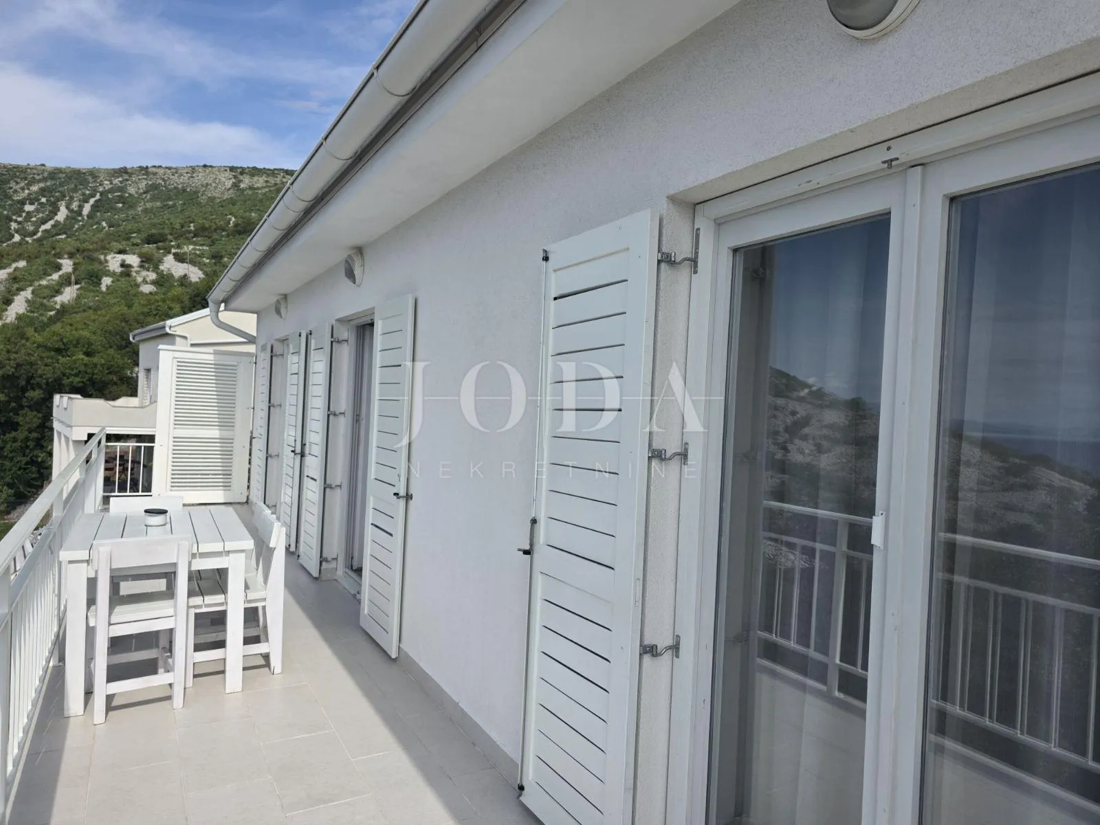 senj, kuća sa dva stana i prekrasnim pogledom - slika 4
