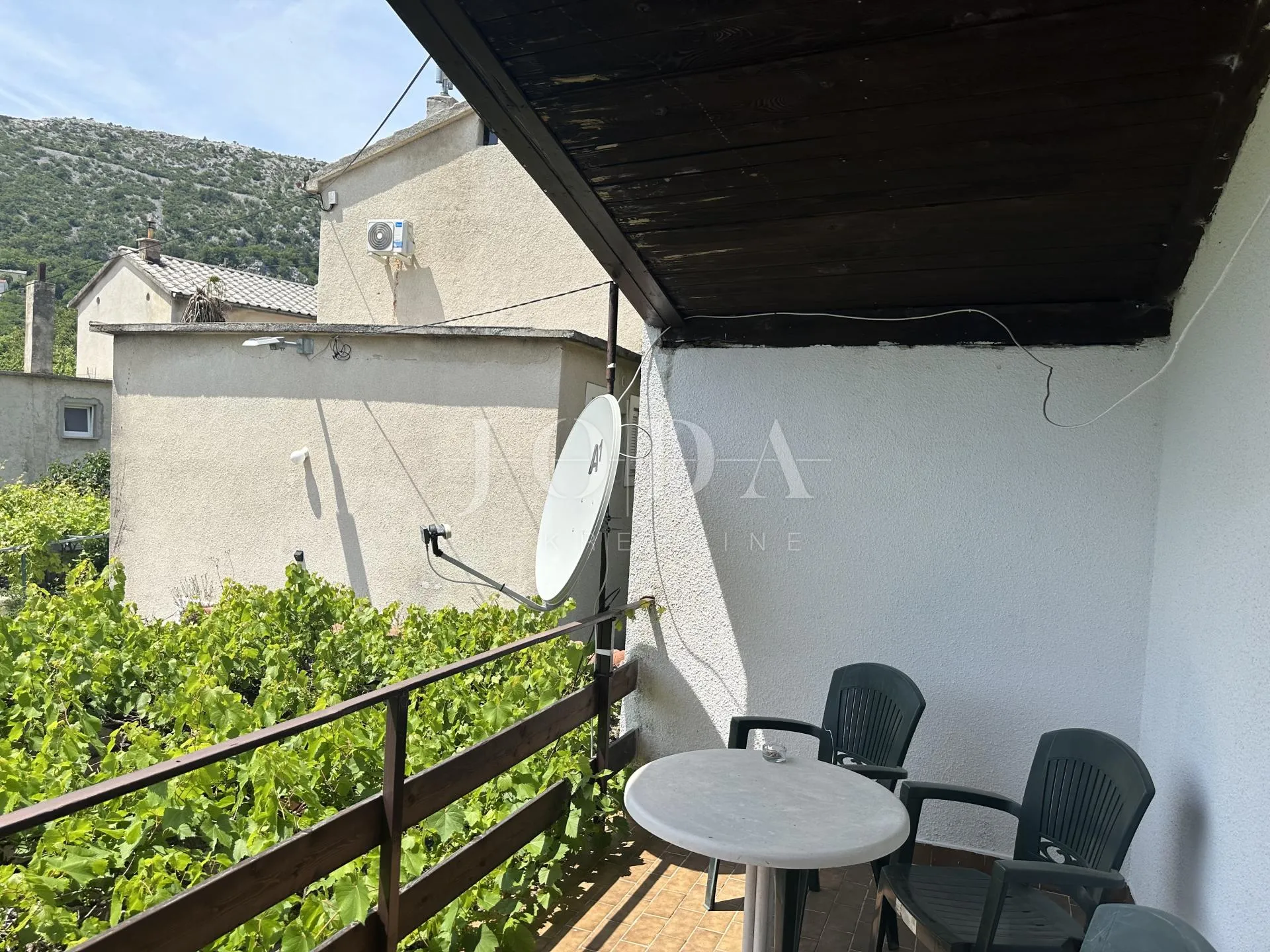 bribir-kuća sa garažom - slika 12