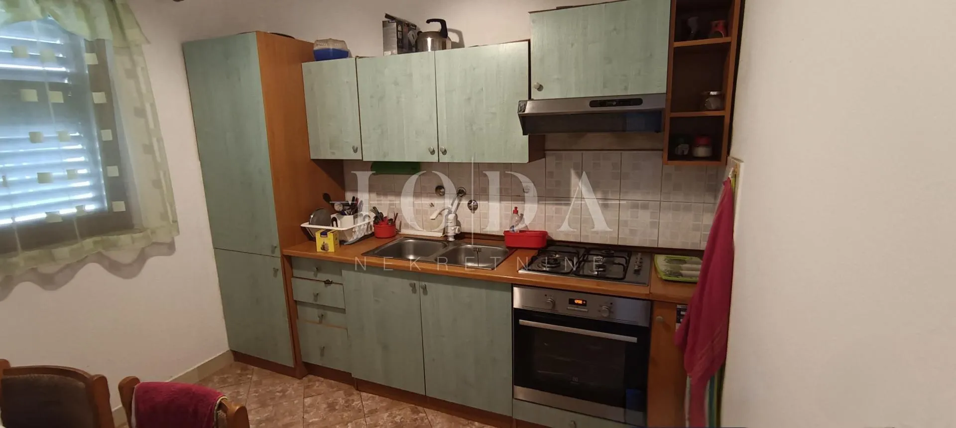 obiteljska kuća sa tri stana,poreč okolica - slika 15