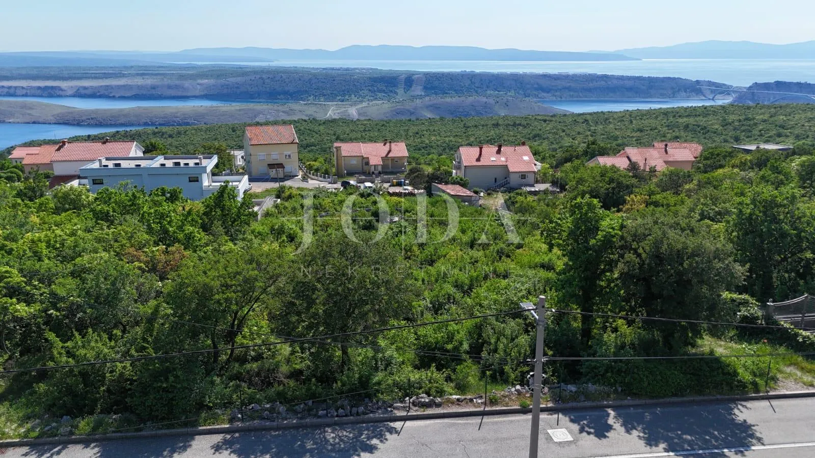 šmrika teren 1392m2 - slika 6