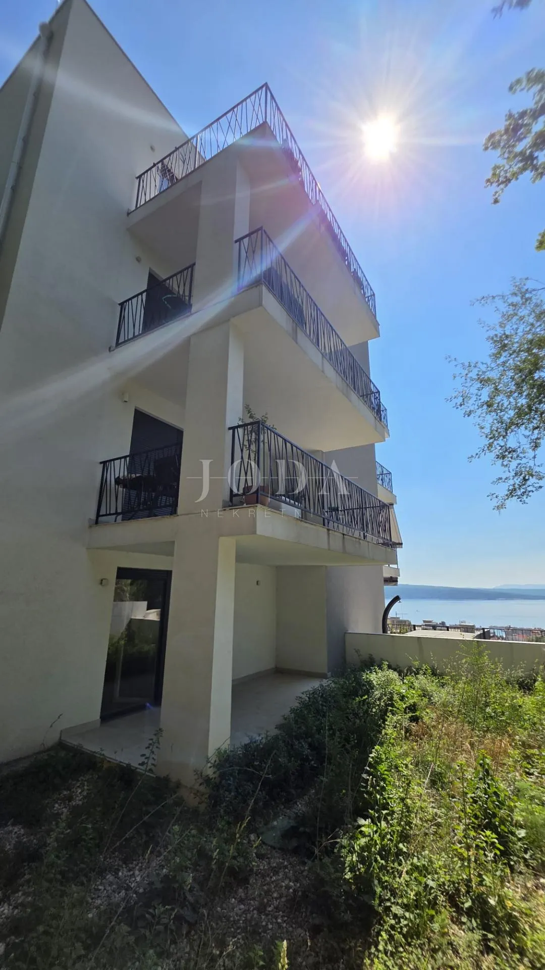 crikvenica – stan sa okućnicom ,garažnim mjestom i bazenom - slika 16