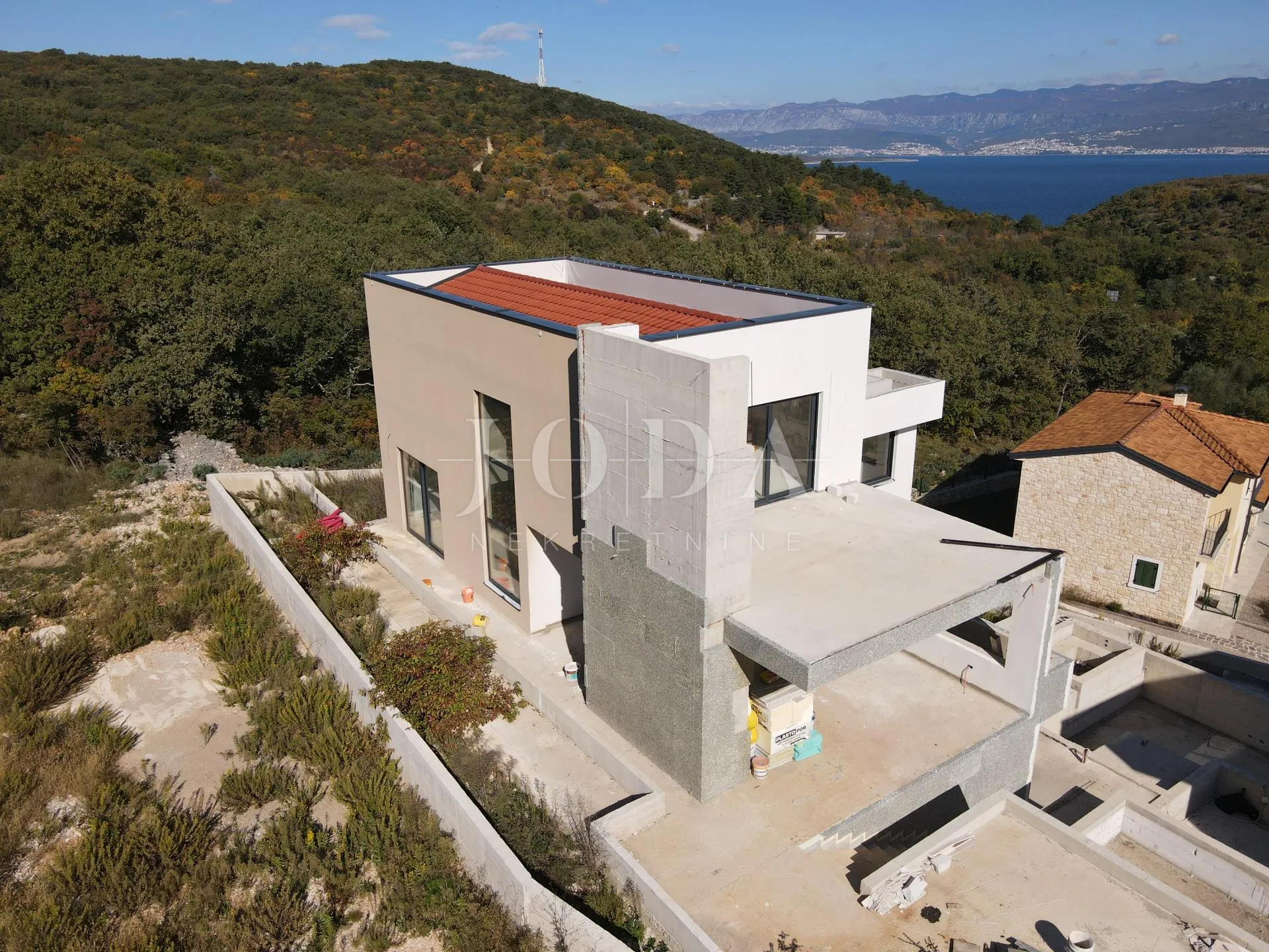 vrbnik, vila sa bazenom - slika 19