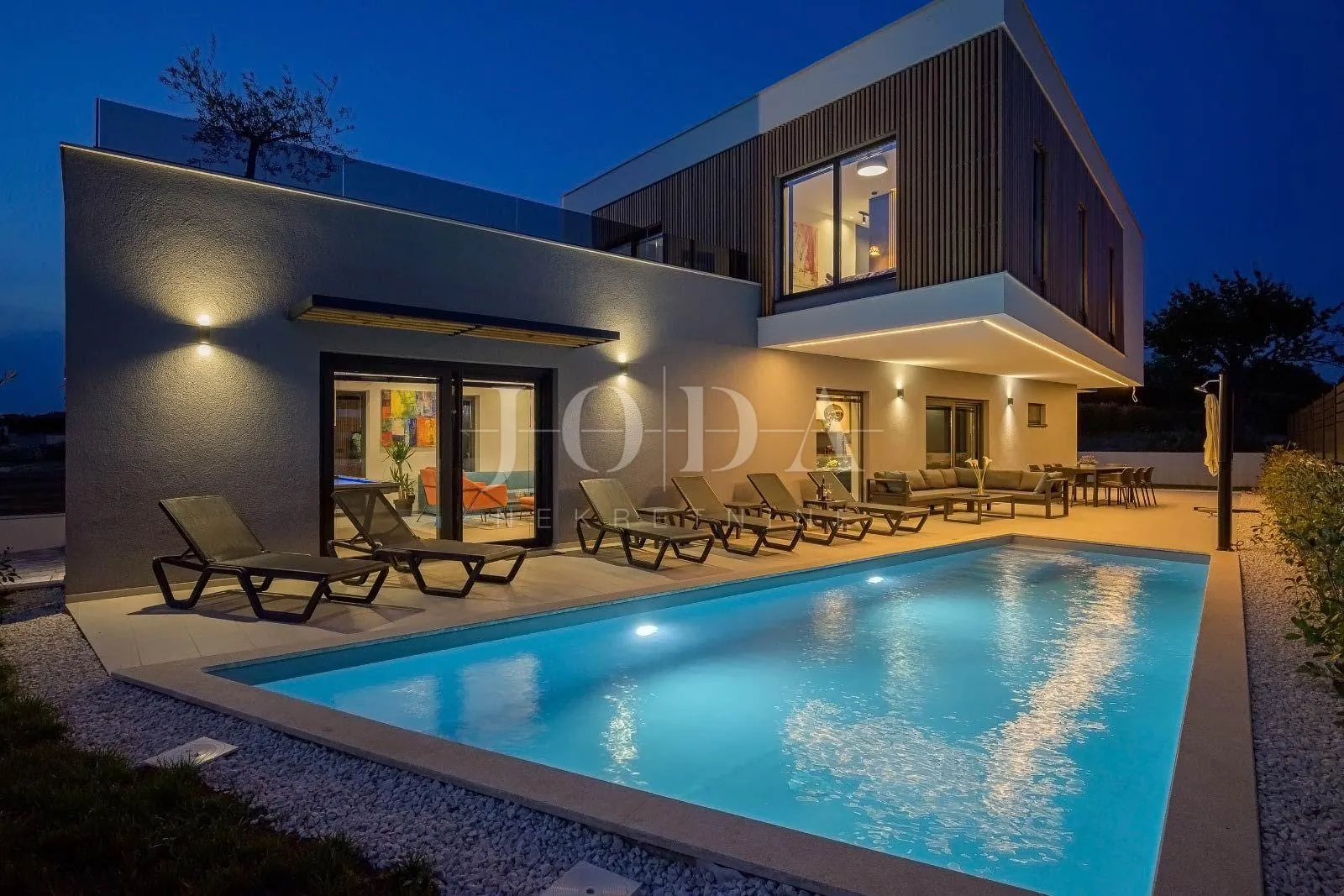 svetvinčenat, moderna nova villa - slika 4