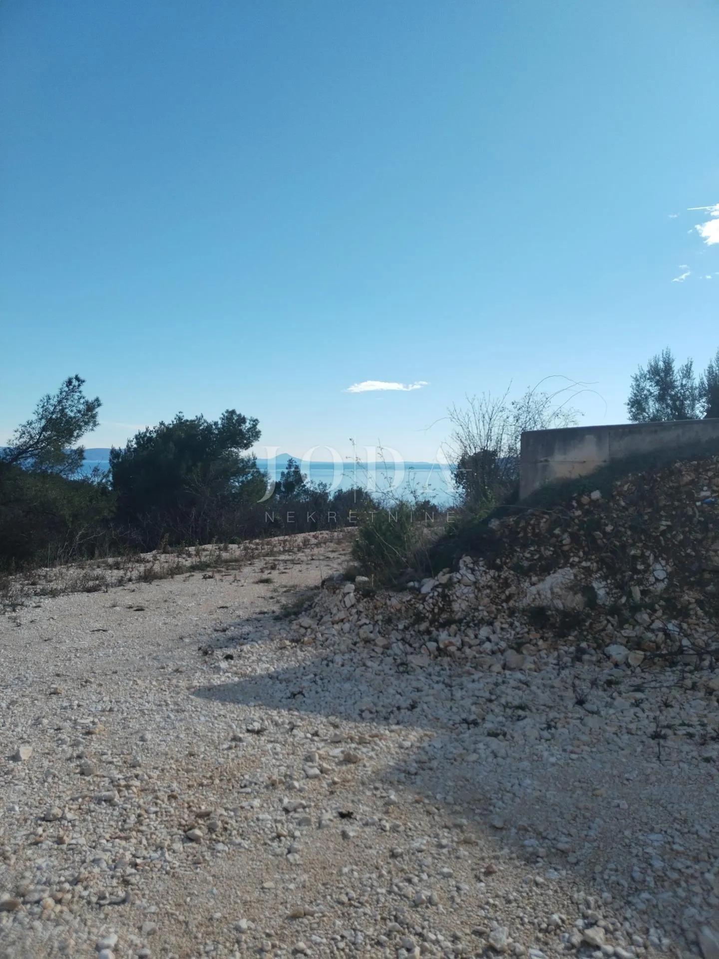 rabac, građevinsko zemljište sa građevinskom dozvolom, projektom i pogledom na more - slika 3