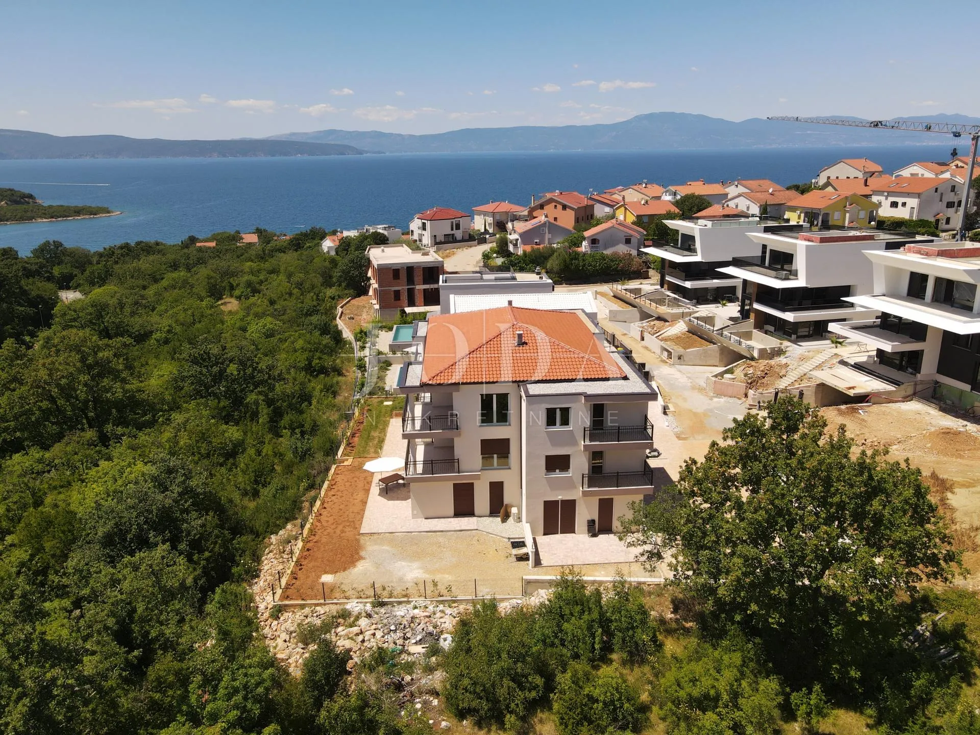stan u novogradnji sa 2 balkona pogled more otok krk - slika 3