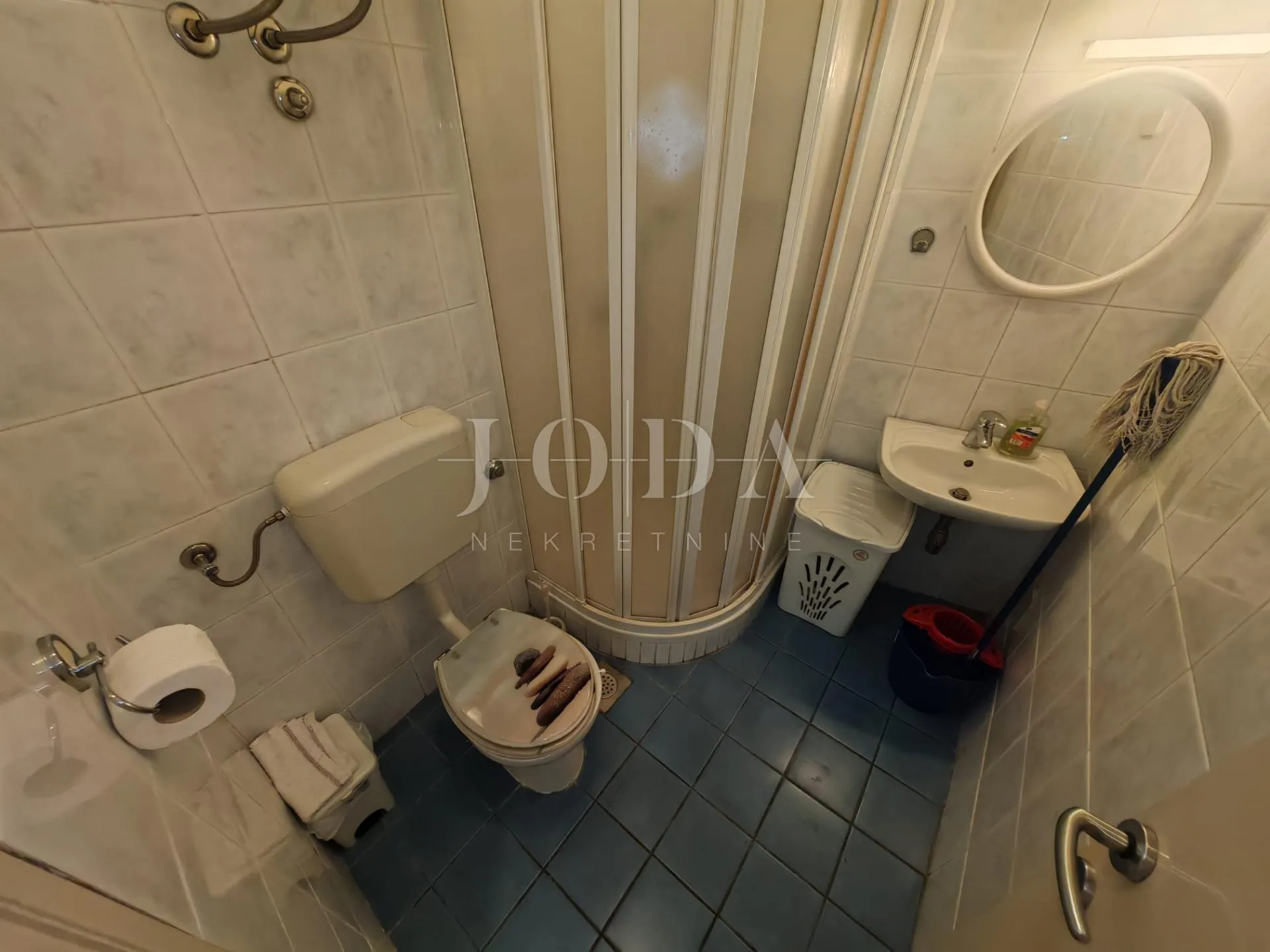 stan u centru 35m2 100m od plaže - slika 9