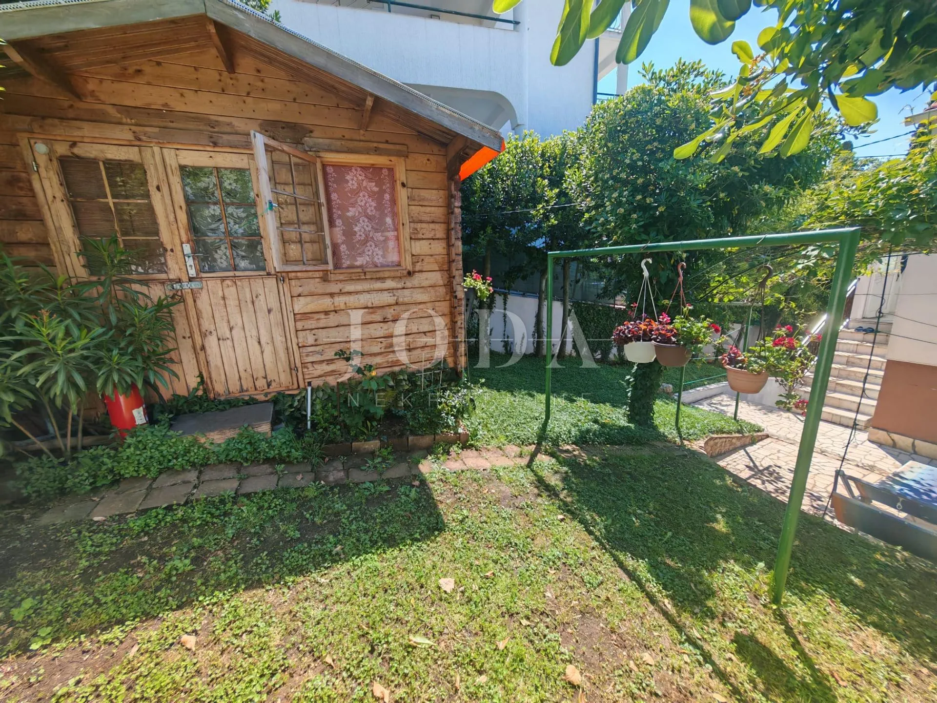 kuća sa 3 jedinice 200m od mora - slika 7