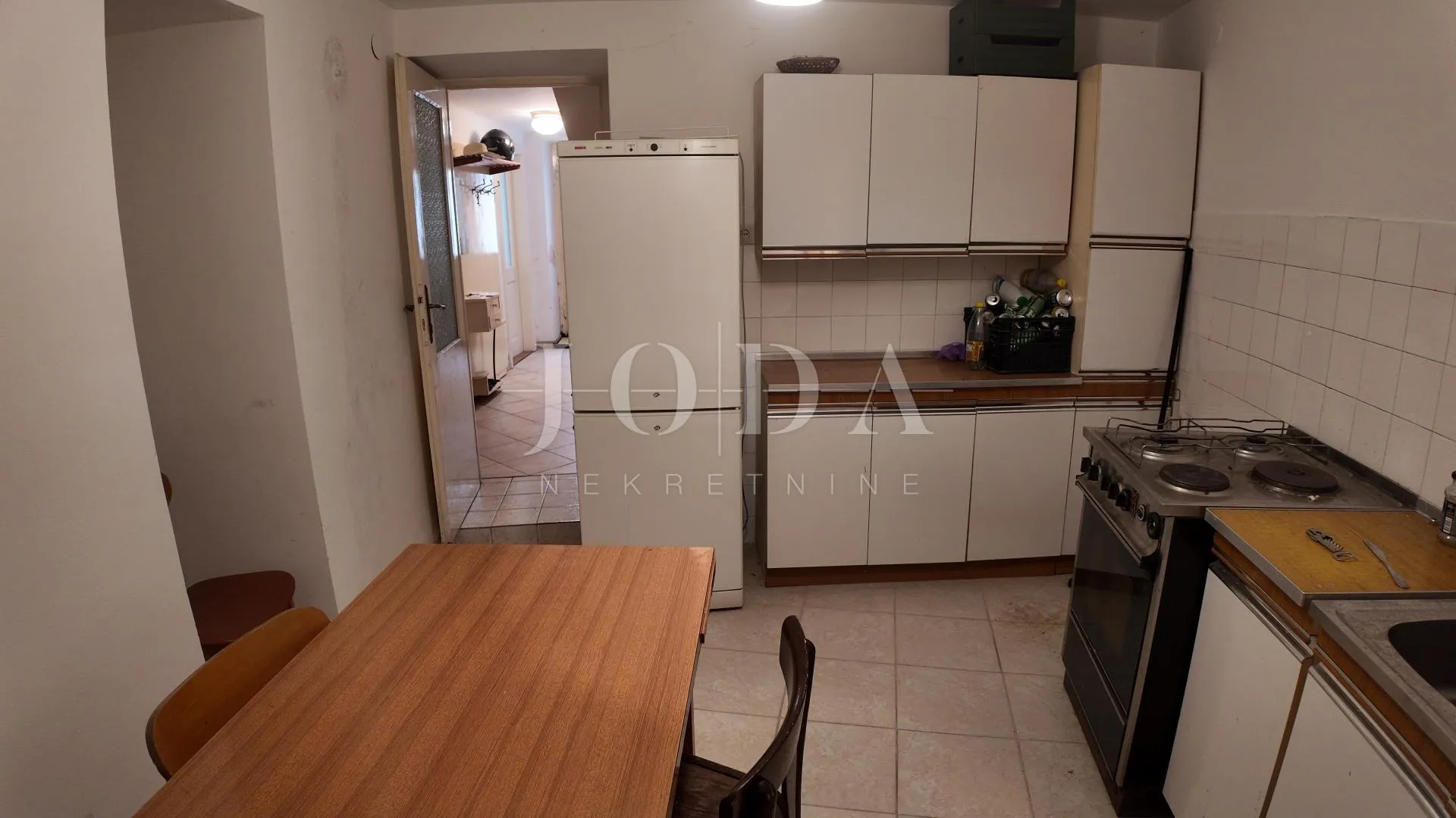 selce kuća u samom centru - slika 24